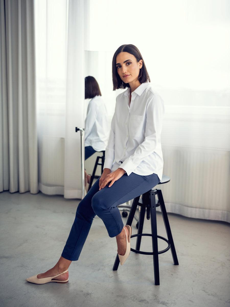 Women's AeroZero Relaxed Shirt - White Female Product Image