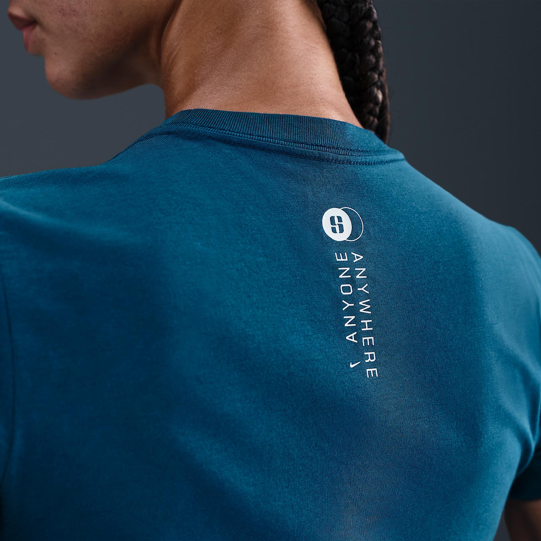 Nike Womens Sabrina Short-Sleeve Cropped T-Shirt | HV6990-415 Product Image