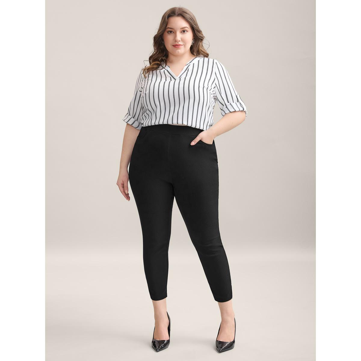 Plus Size Stretch Split Hem Pockets Skinny Pants Women Black Office Skinny Mid Rise Office Pants BloomChic 12/L Product Image