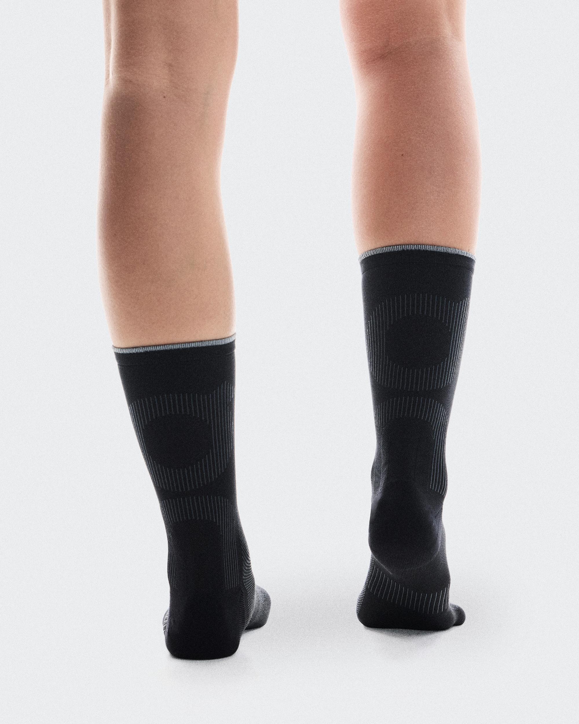 Elite Run Sock High: Cushioned, Ventilated Running Socks Product Image