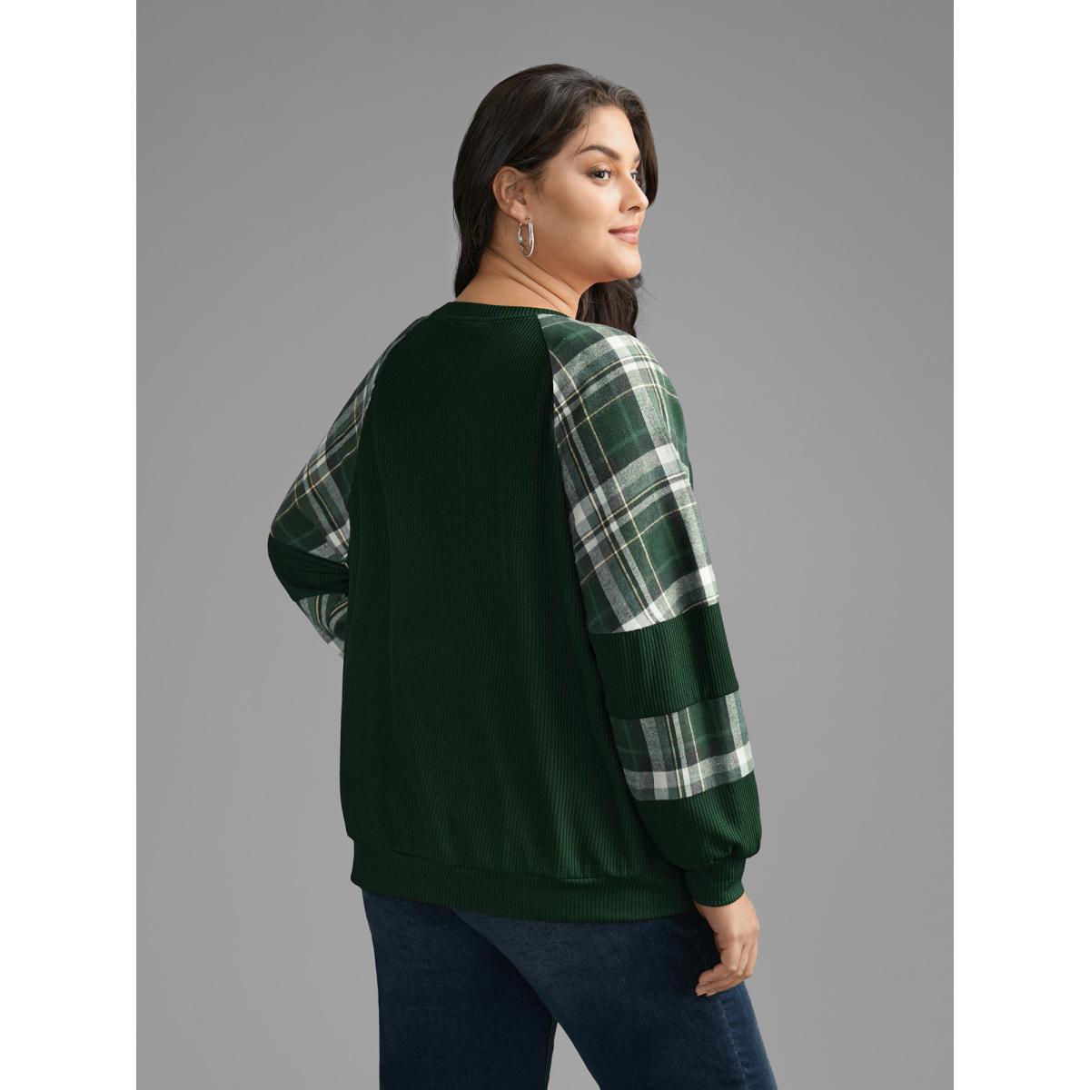 Plus Size Plaid Patchwork Raglan Sleeve Sweatshirt Women DarkGreen Casual Texture Round Neck Everyday Sweatshirts BloomChic 12/L Product Image