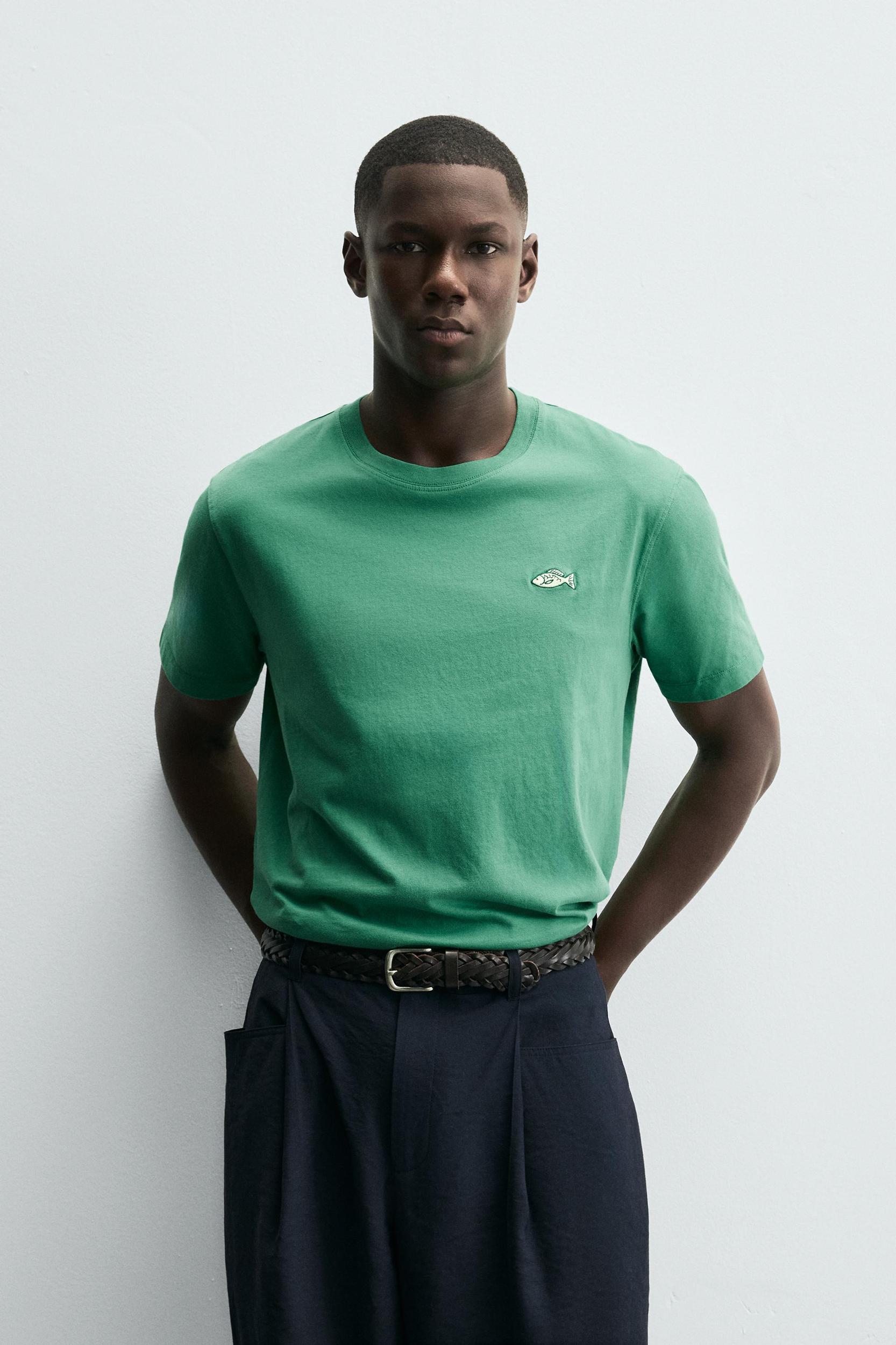 FISH EMBROIDERY T-SHIRT Product Image