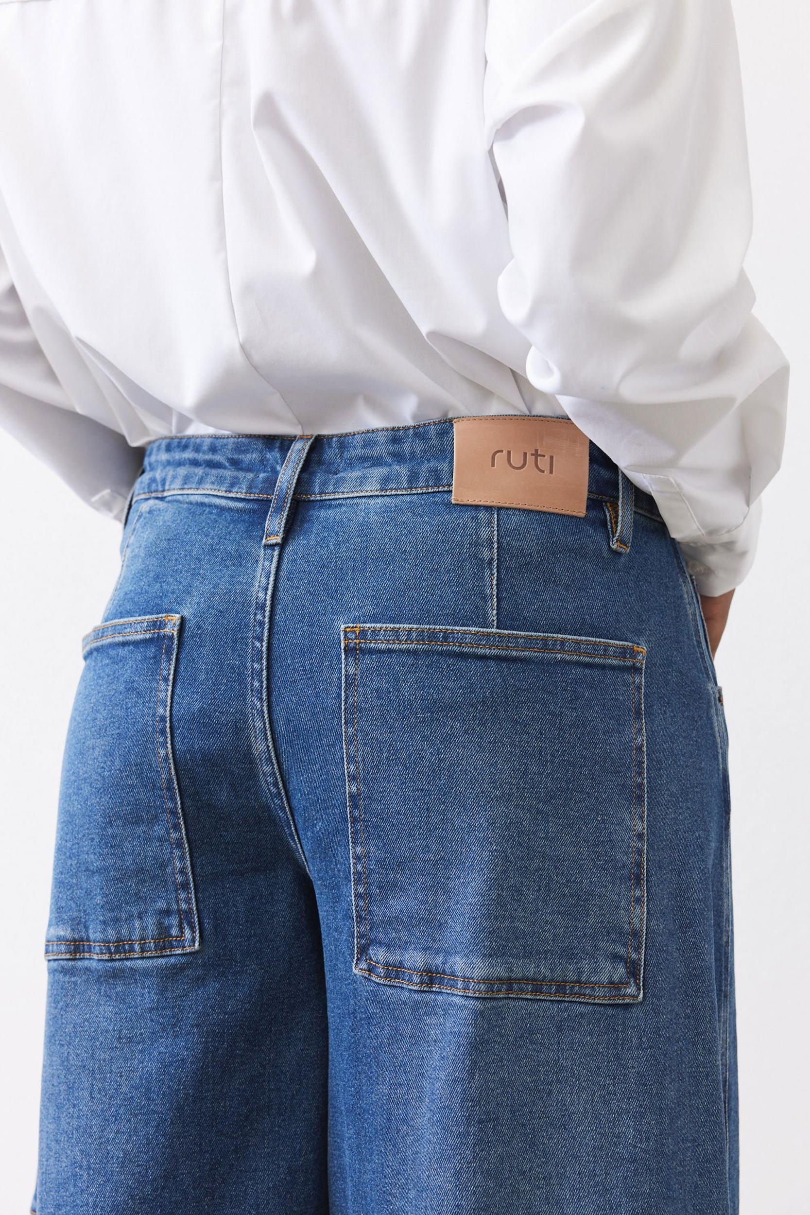 The Wide Barrel Leg Jeans Product Image
