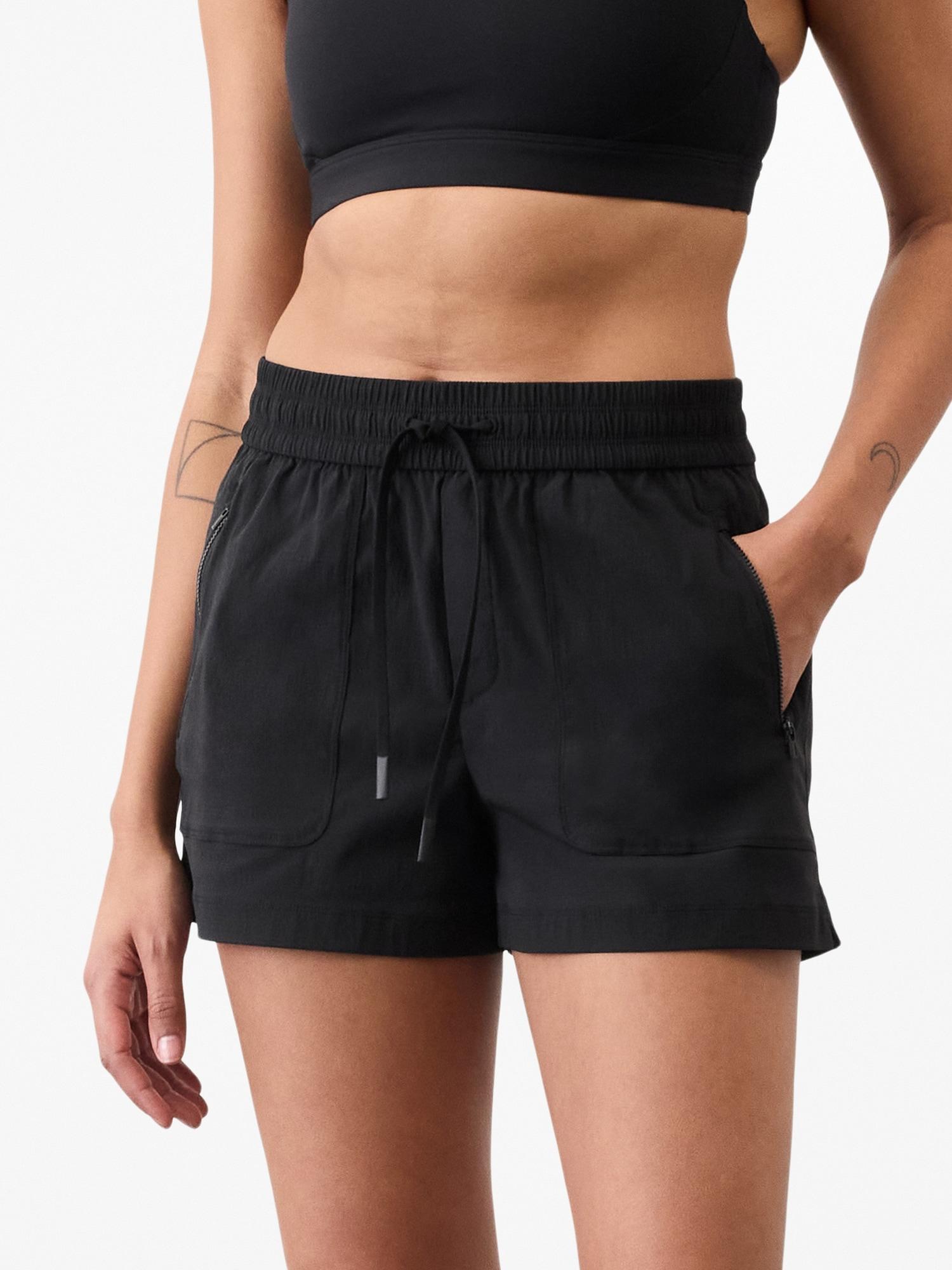 Trekkie North Mid Rise Short Product Image