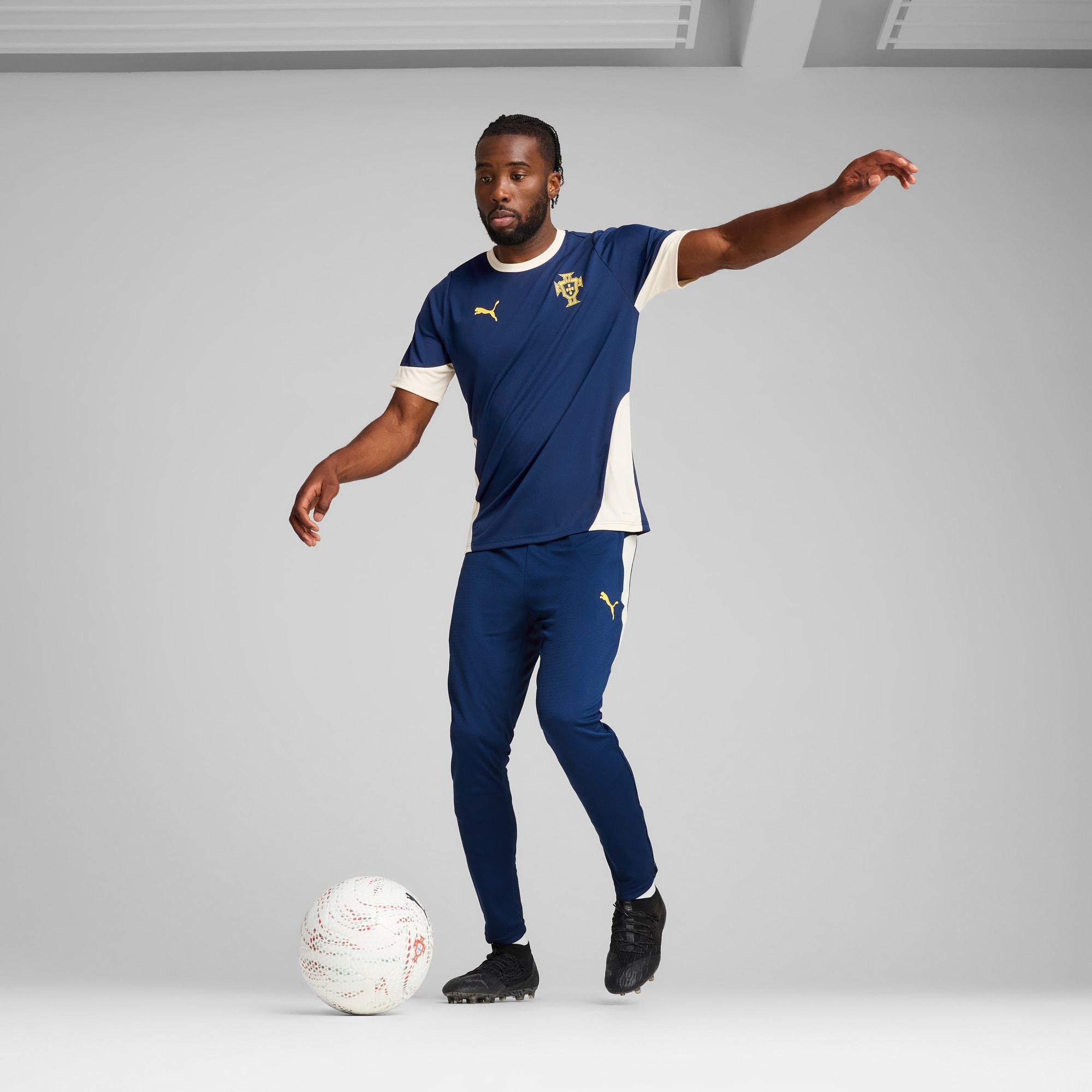 Portugal Men's Training Pants Product Image