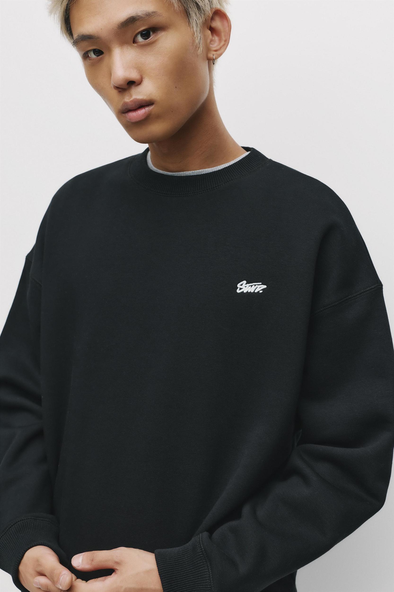 Round neck STWD sweatshirt Product Image