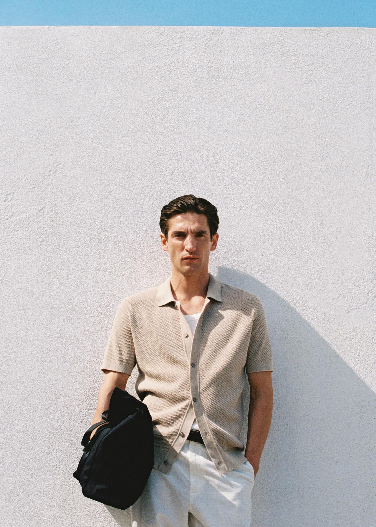 Openwork knitted structured shirt - Men | MANGO USA Product Image