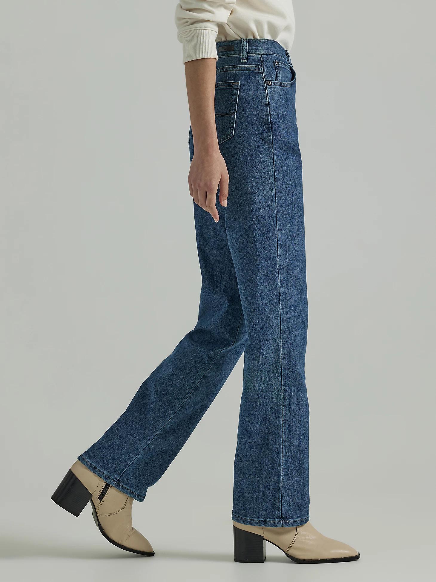 Women’s Straight leg Jeans | Relaxed Fit | Lee® Product Image