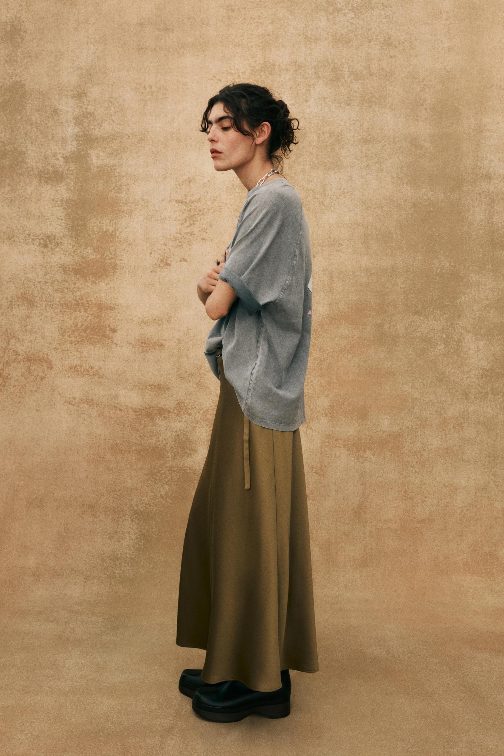 MIDI SKIRT WITH BELT Product Image