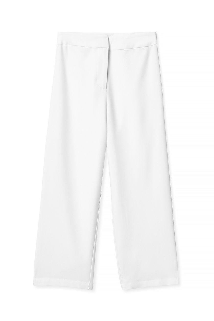 Low Waist Capri Pants Product Image