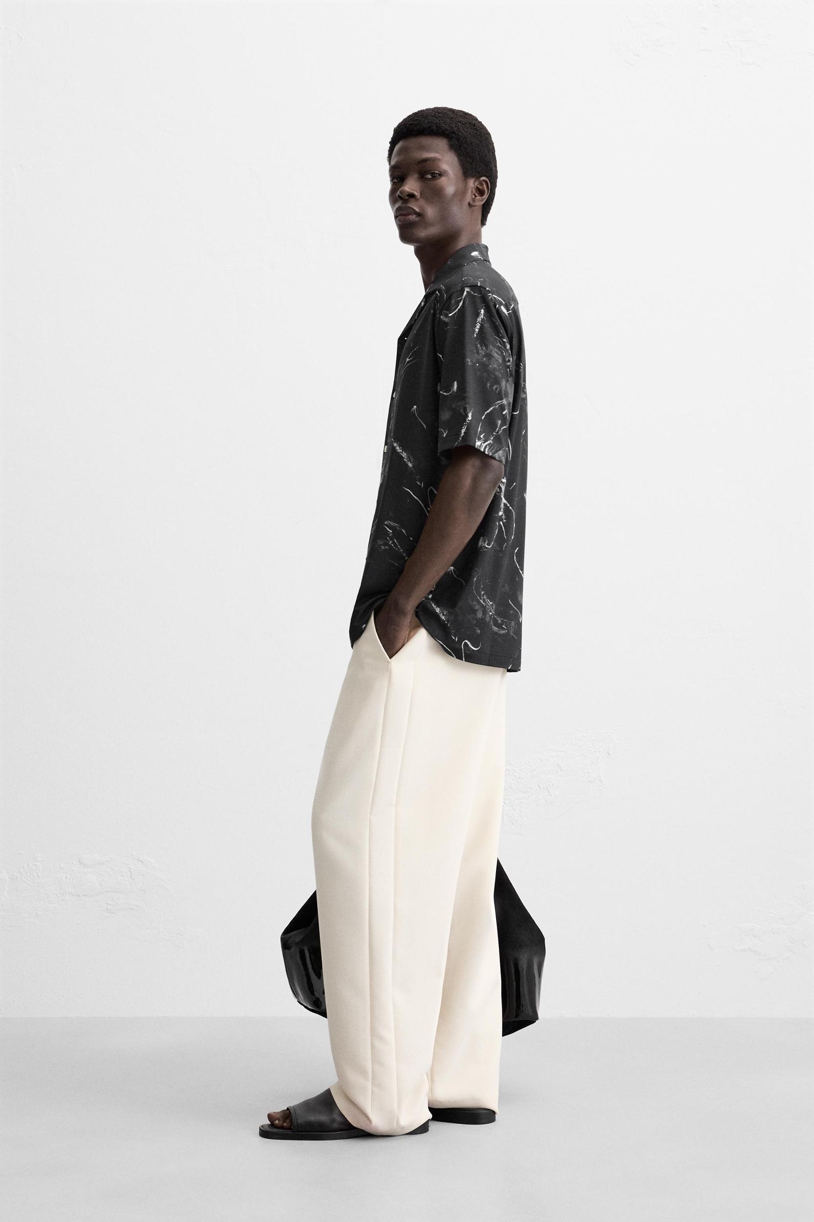 ABSTRACT PRINT STRETCH SHIRT Product Image