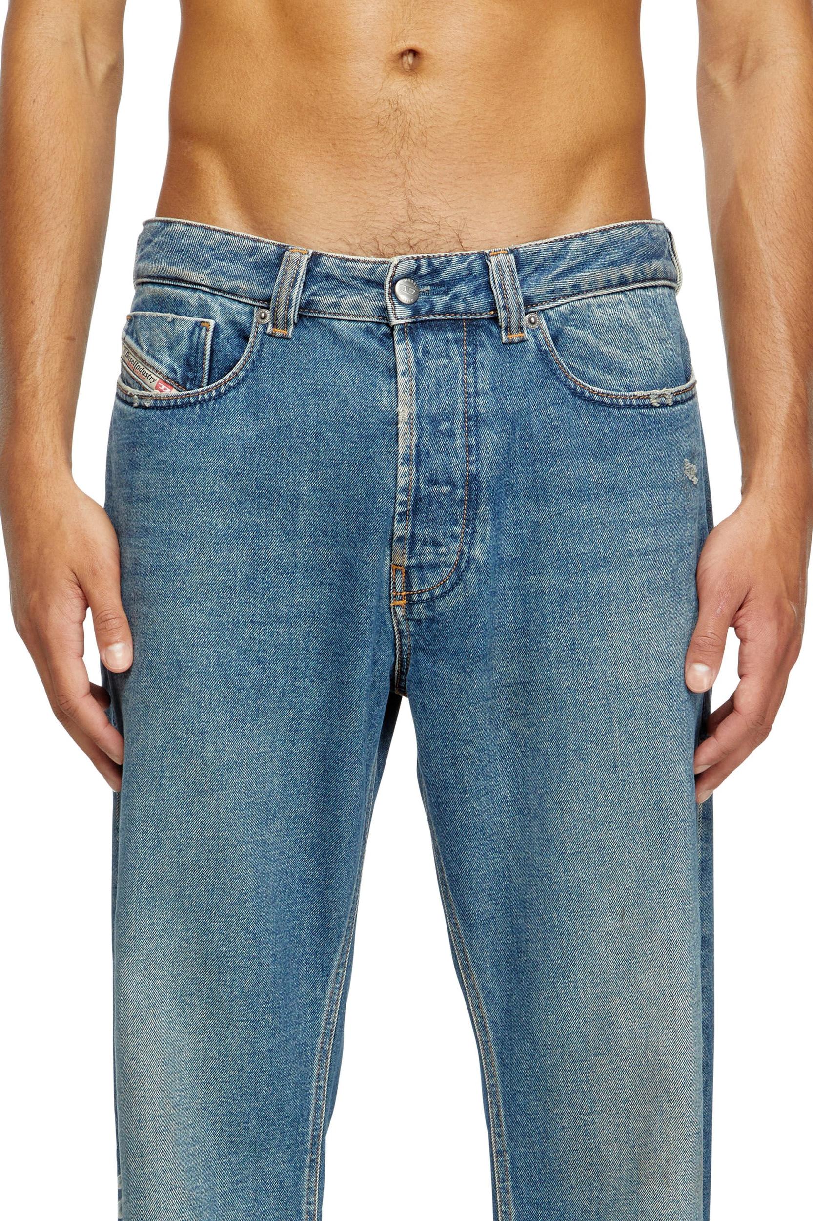 Relaxed Jeans 1980 D-Eeper 09J79 Product Image