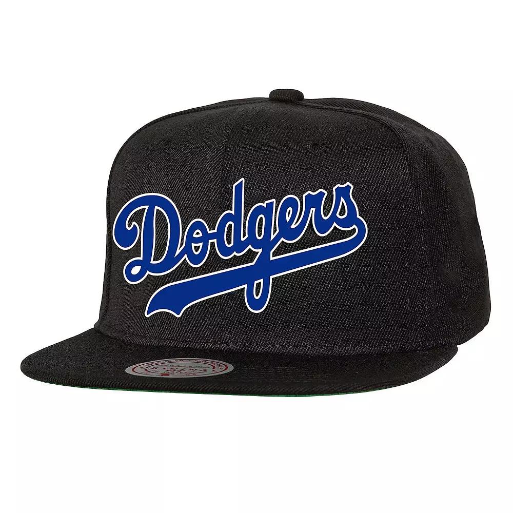 Men's Mitchell & Ness Black Los Angeles Dodgers Cooperstown Collection Basic Flip Snapback Hat Product Image