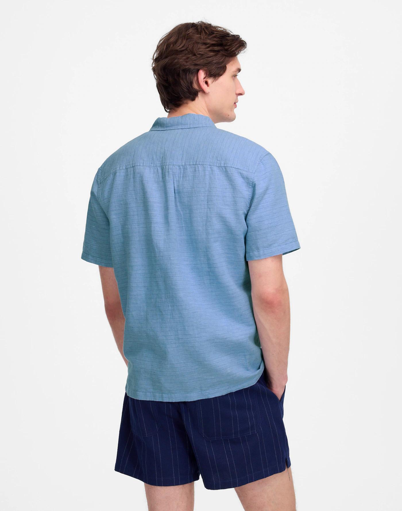 Button-Up Short-Sleeve Shirt in Cotton-Linen Blend Product Image