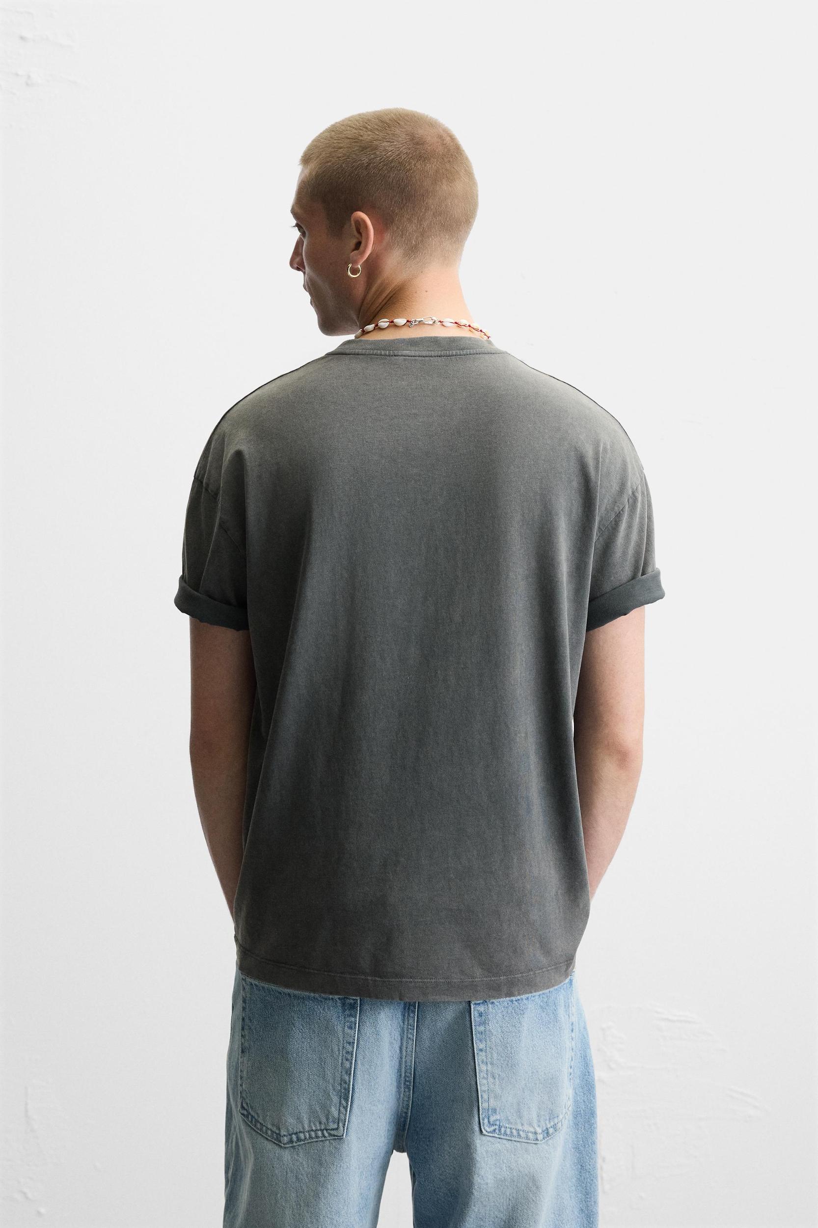 WASHED T-SHIRT WITH CONTRAST PRINT Product Image
