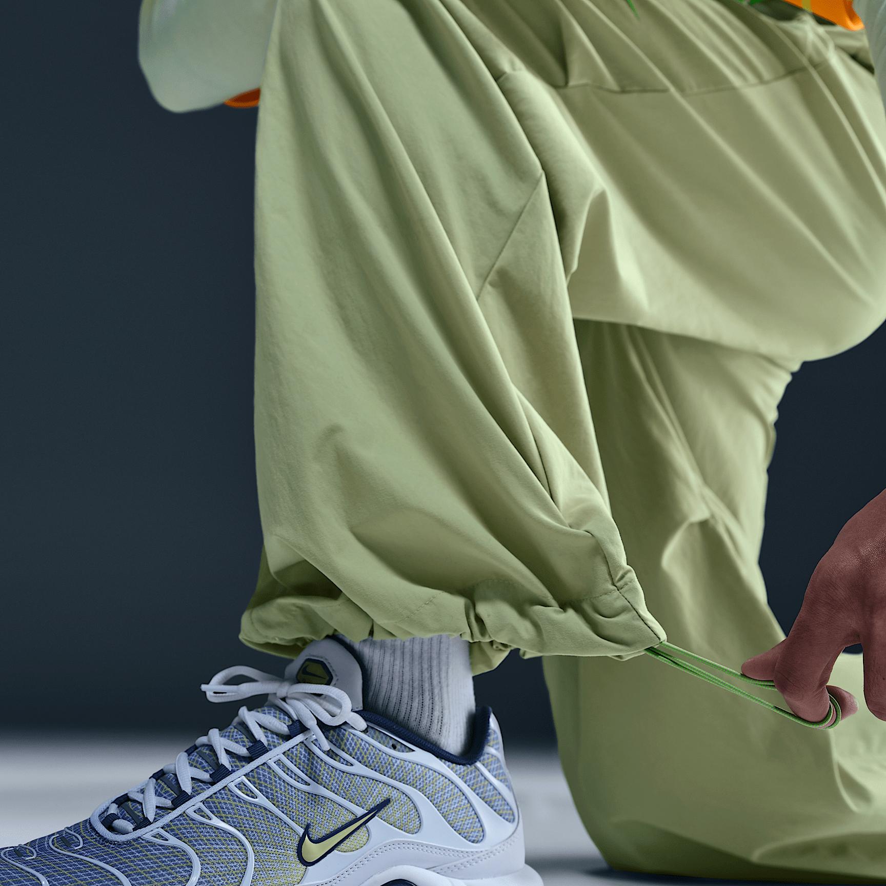 Nike Mens Project F.R.O.G. Parachute Pants | HJ3288-371 Product Image