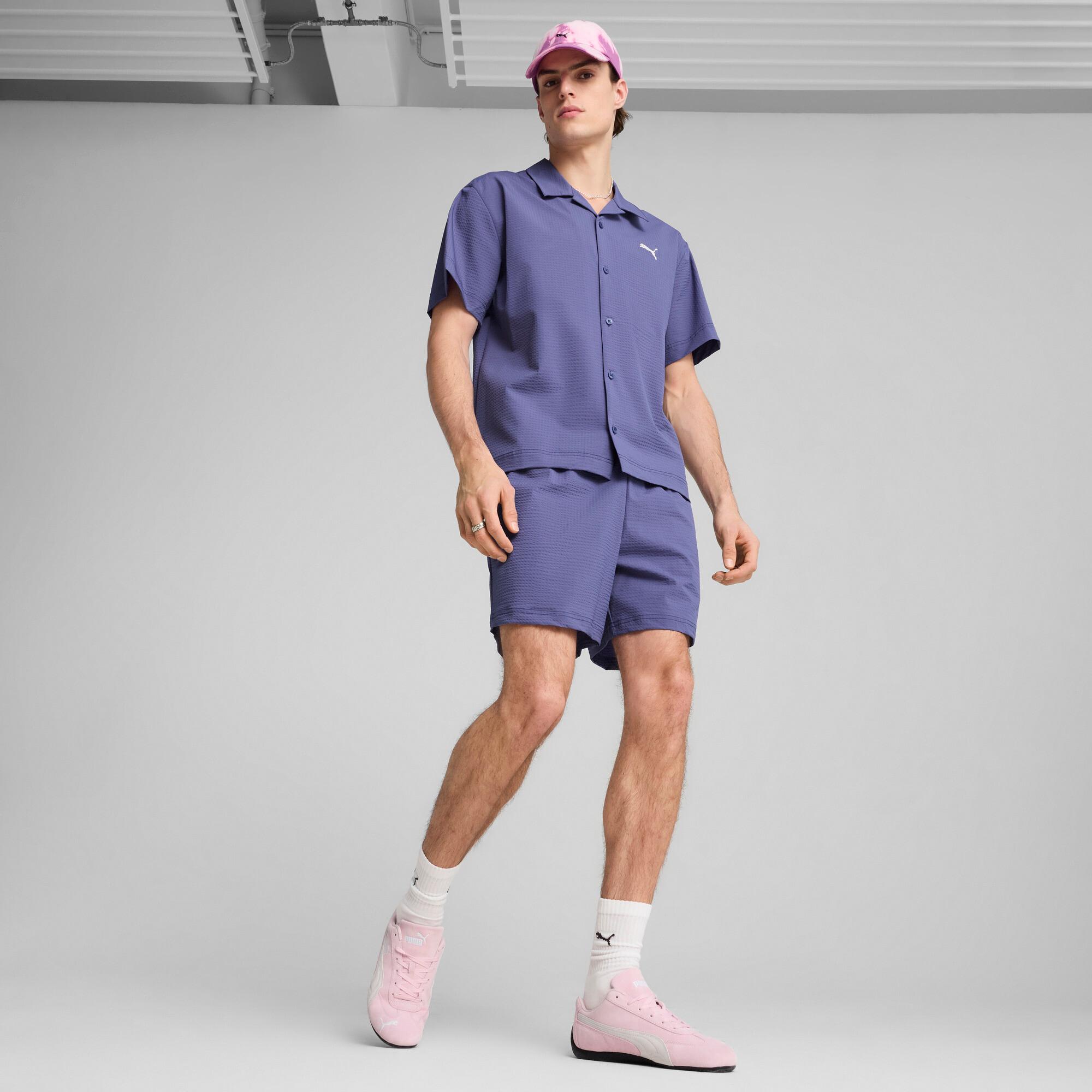 WARDROBE ESSENTIALS Men's Seersucker Relaxed 6" Shorts Product Image