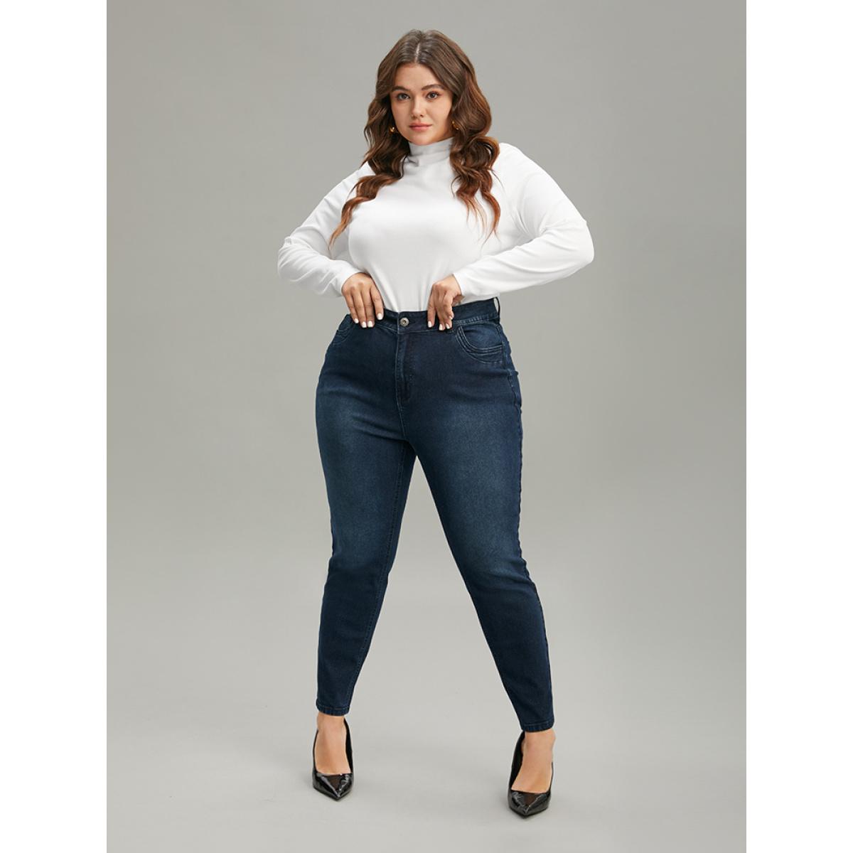 Plus Size Pleated Detail Pocket Skinny Dark Wash Jeans Women Indigo Casual Plain Plain High stretch Pocket Jeans BloomChic 26/4X Product Image