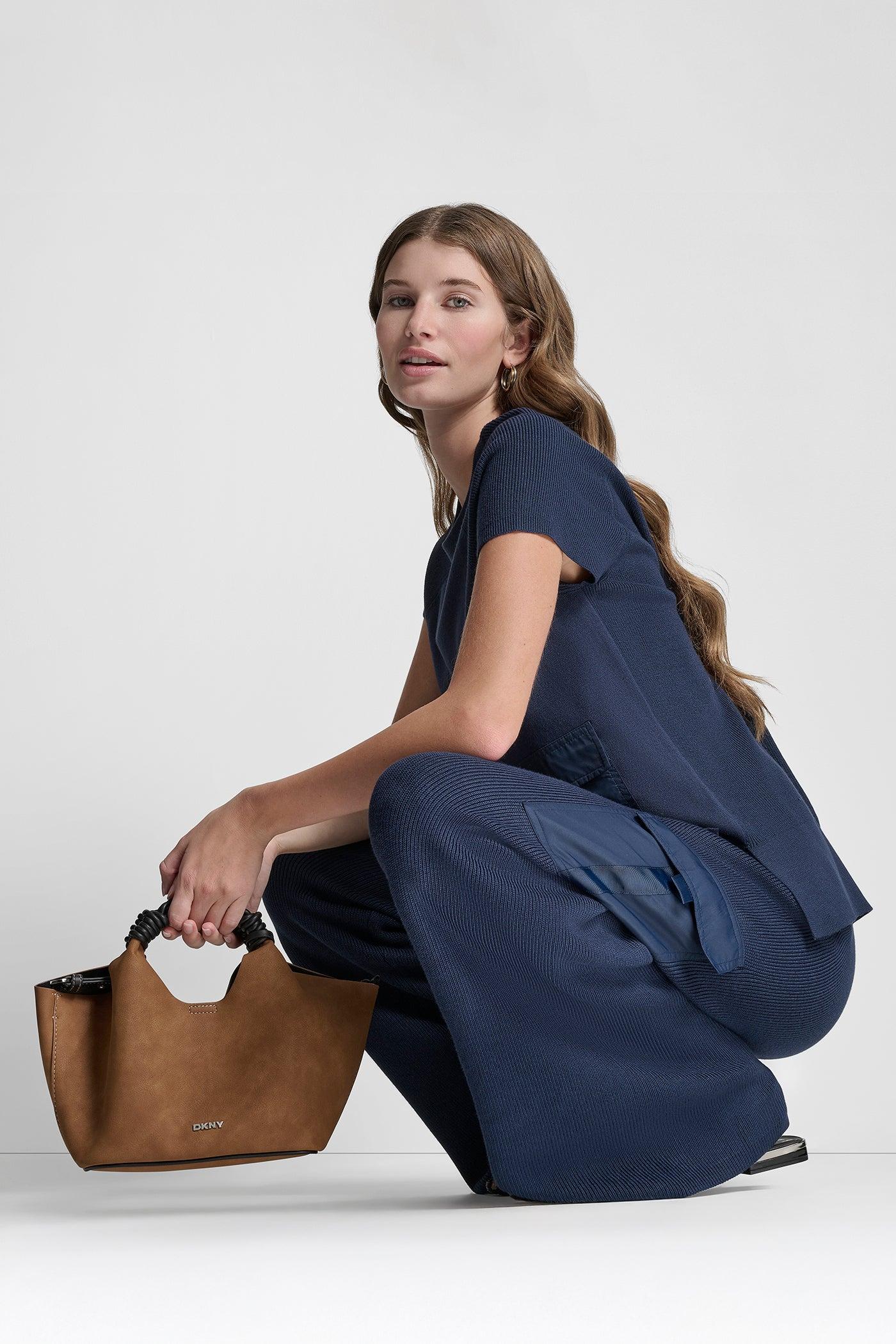 HIGH-RISE CARGO SWEATER PANT Product Image