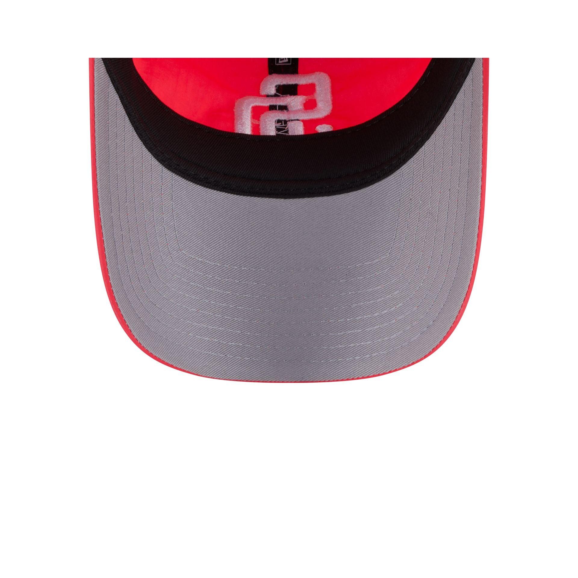 Manchester United FC Contrast Stitch 9TWENTY Adjustable Hat Male Product Image