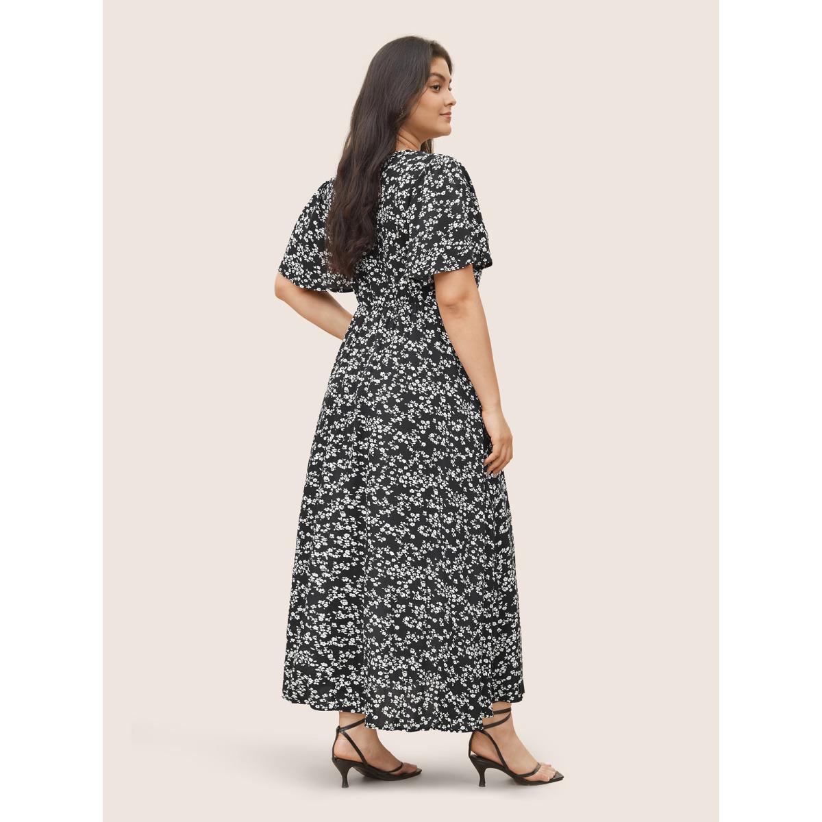 Plus Size Bloom Dress - Flutter Sleeve Ditsy Floral Pocket Split Maxi Dress LightGreen Women Romantic Slit V-neck Half Sleeve Curvy Long Dress BloomChic 10/M Product Image