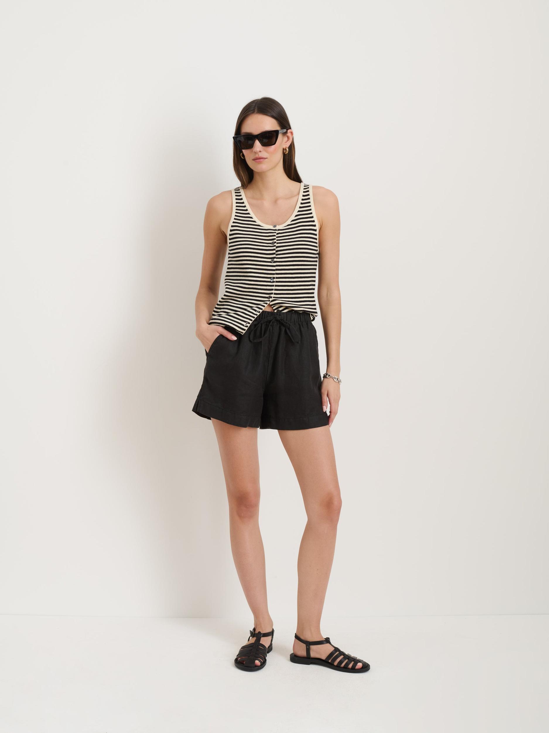 Riley Pull On Short In Linen Product Image