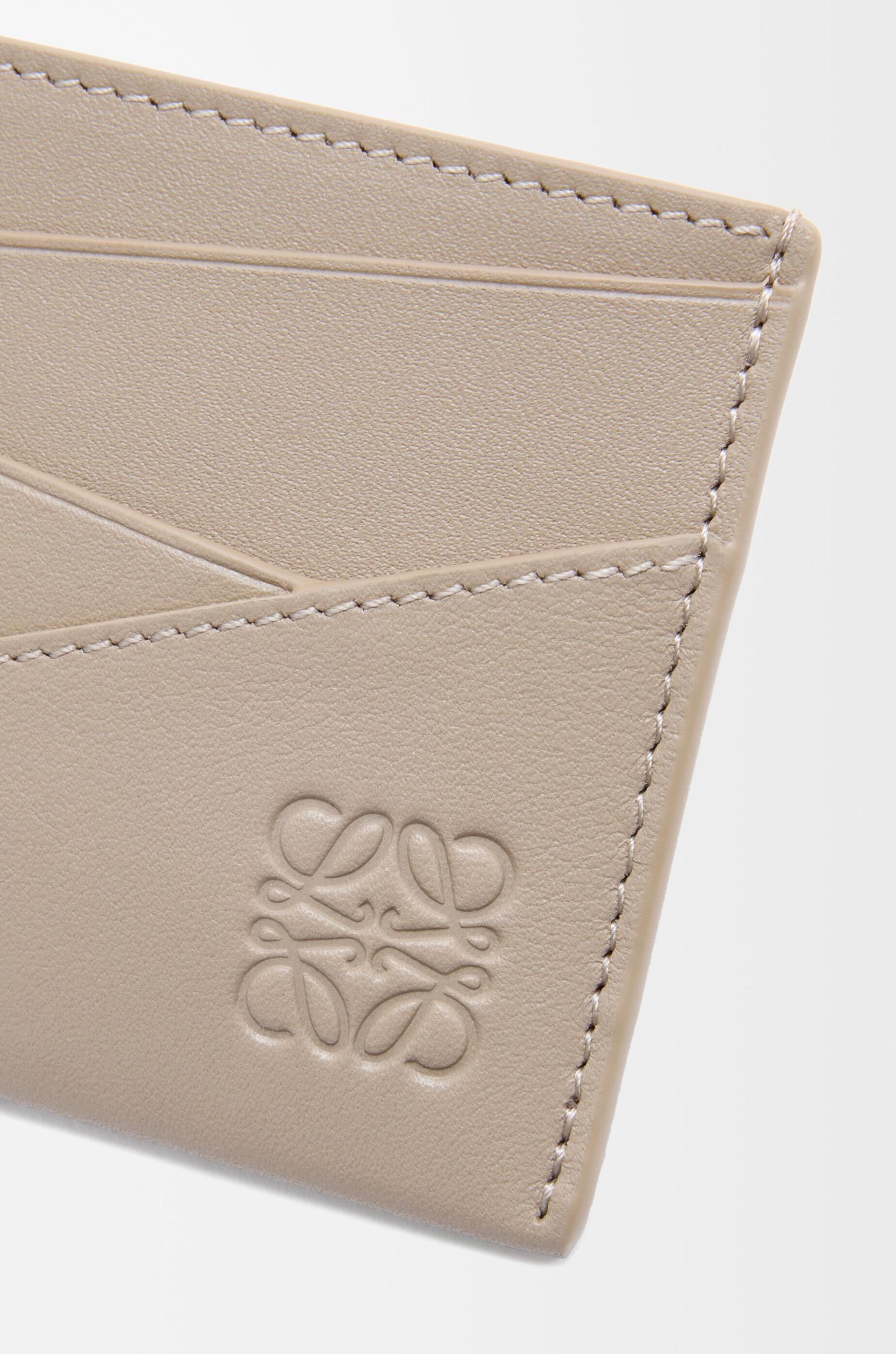 Puzzle plain cardholder in classic calfskin Product Image