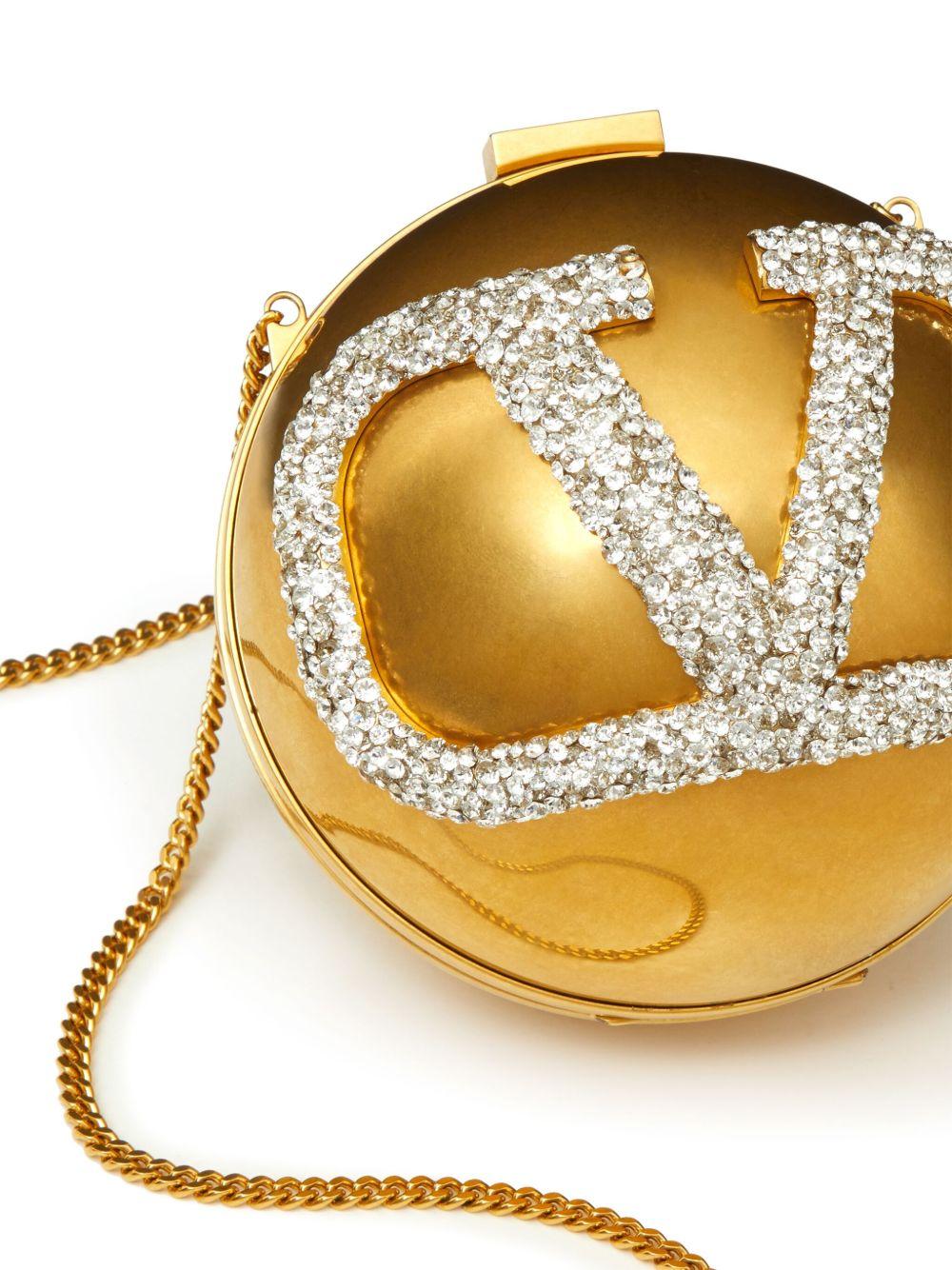 VLogo Signature clutch bag Product Image