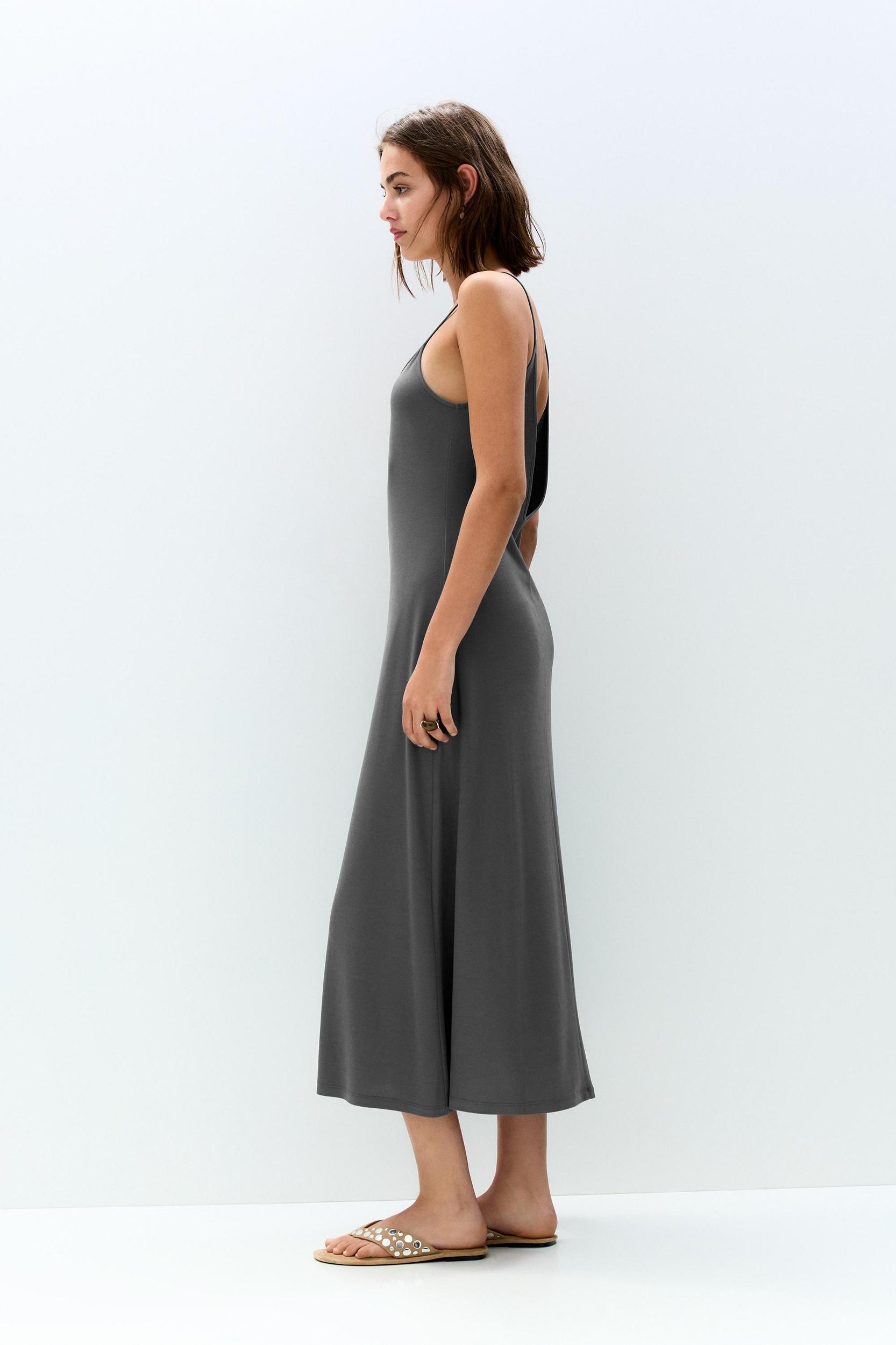 Flowing strappy midi dress Product Image