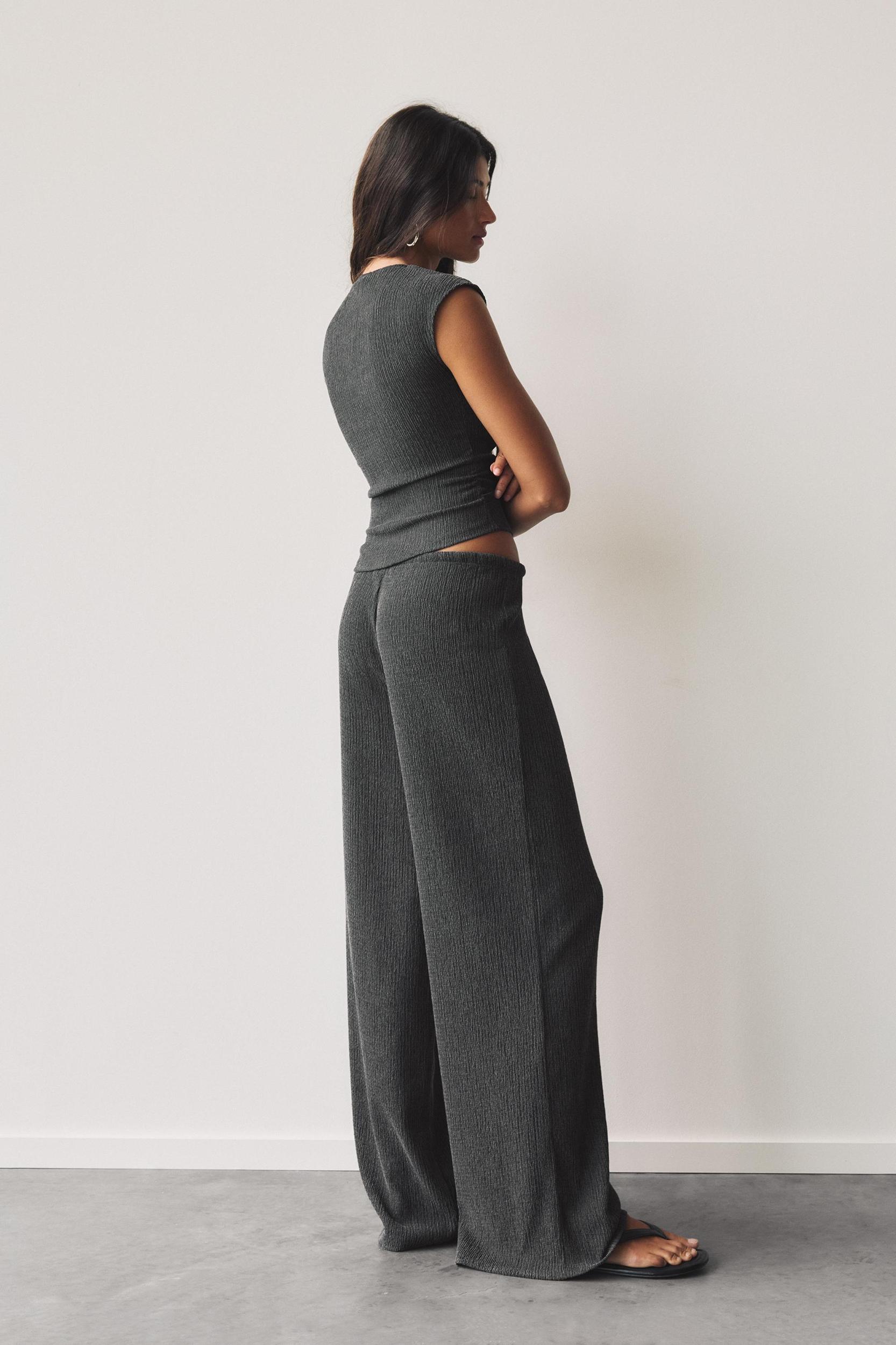 Wide-leg crepe pants Product Image