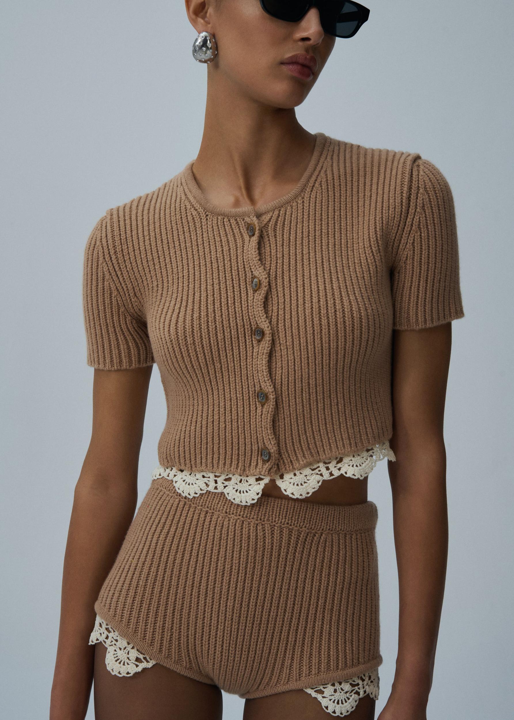 Lace detail ribbed knitwear shorts in caramel Product Image