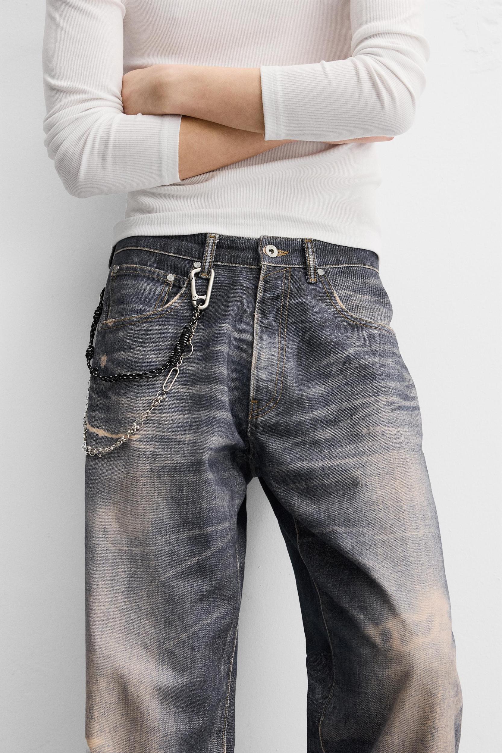 PRINTED WASHED BAGGY FIT JEANS Product Image