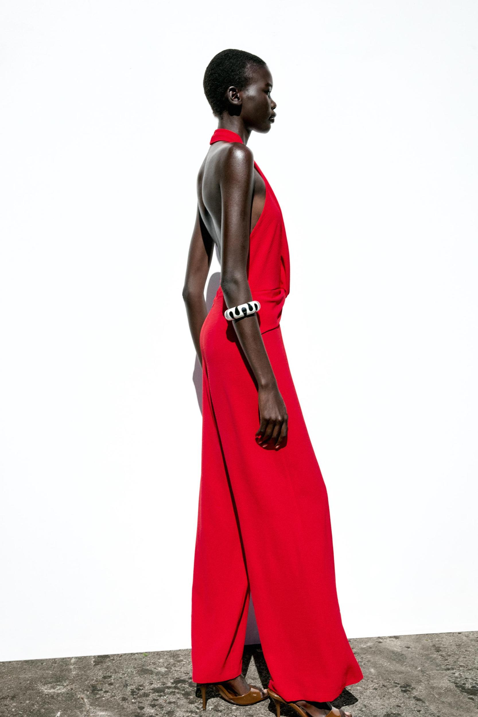 HALTER KNOT JUMPSUIT Product Image