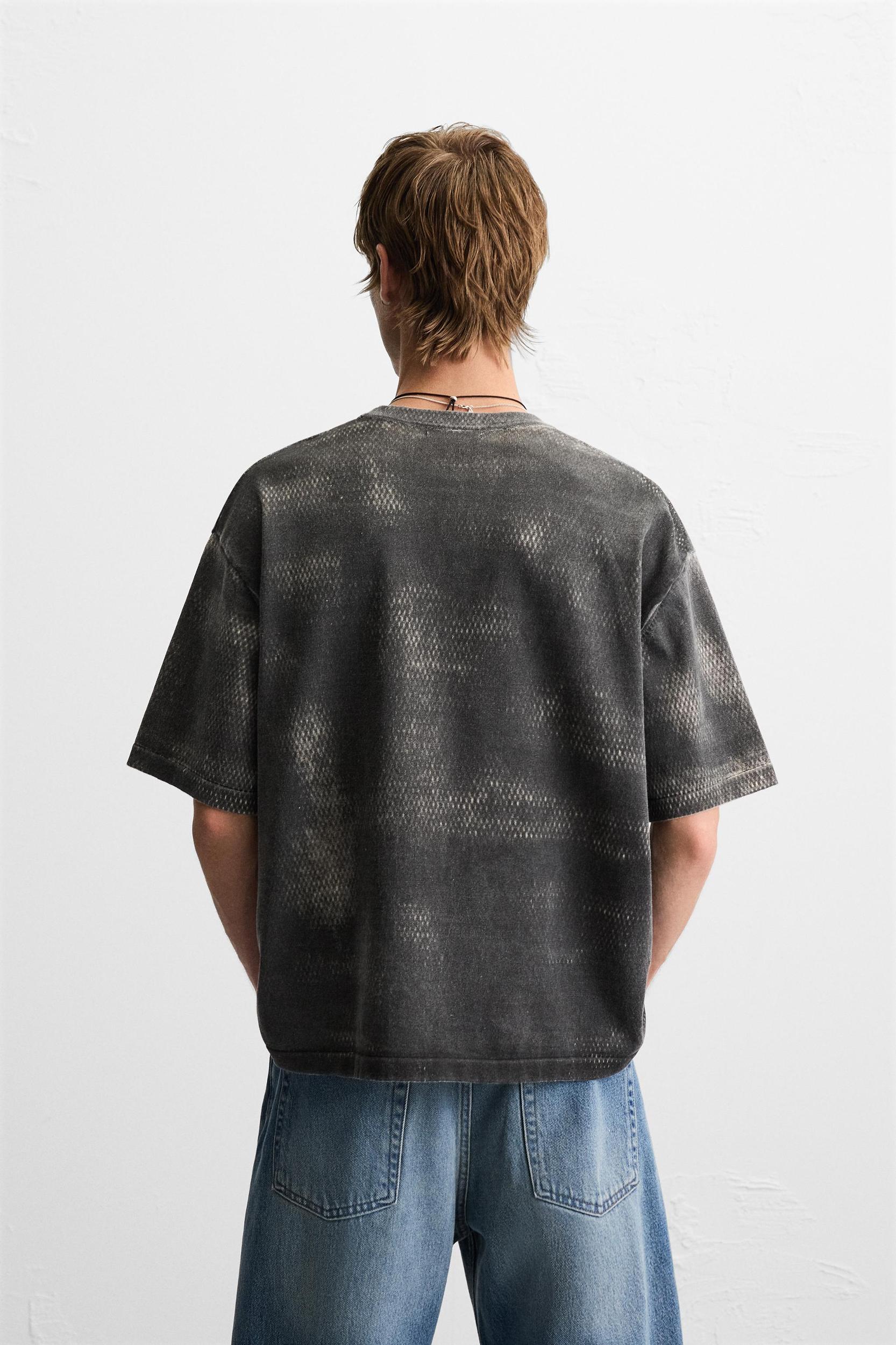 WASHED PRINT KNIT T-SHIRT Product Image