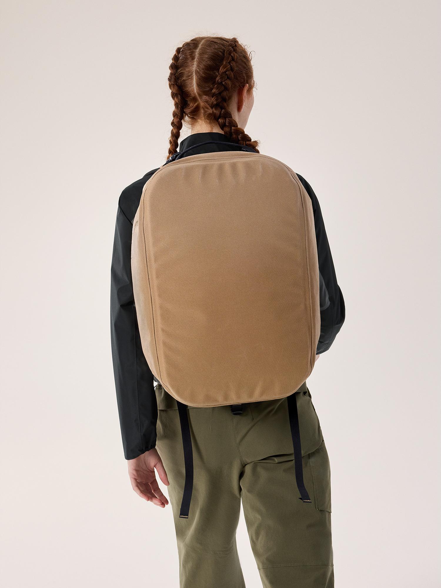Carrier 40 Duffle Product Image