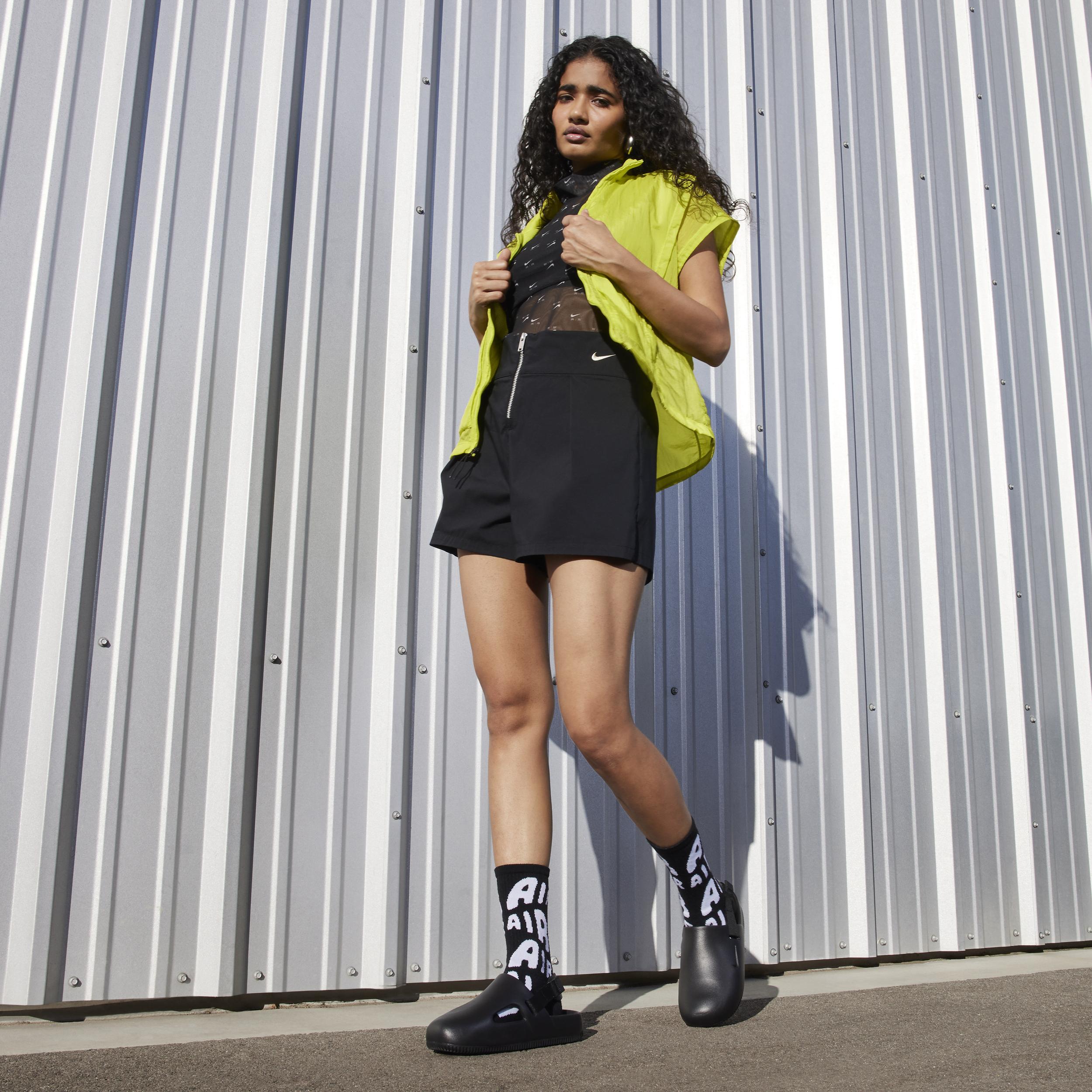 Nike Womens Calm Mules | FB2186-001 Product Image