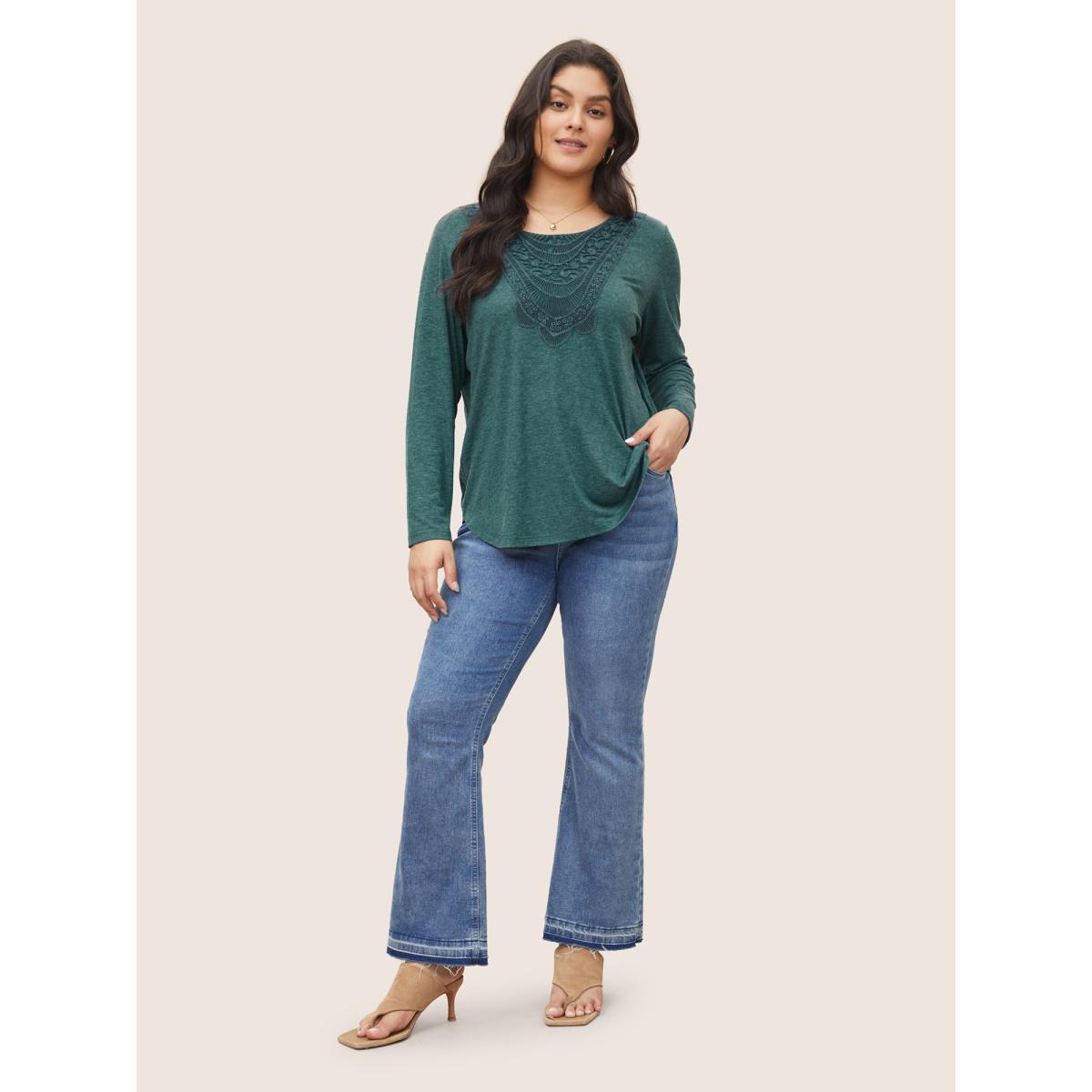 Plus Size Solid Eyelet Lace Curved Hem T-shirt DarkGreen Women Elegant Cut-Out Plain Round Neck Everyday T-shirts BloomChic 10/M Product Image