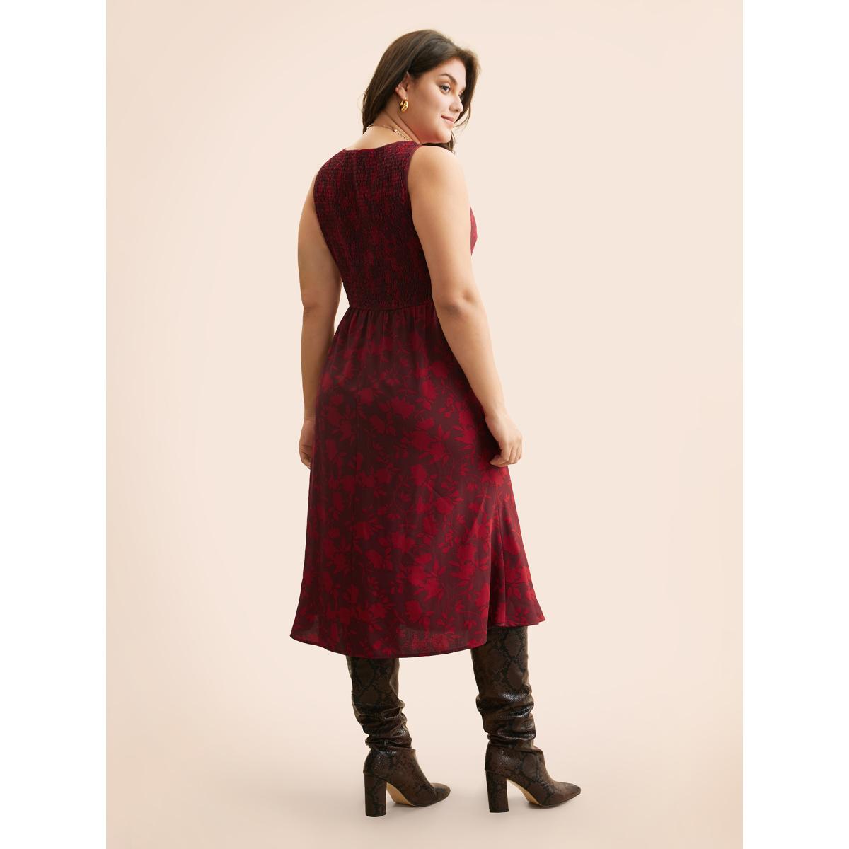 Plus Size Silhouette Floral Print Shirred Tank Dress Burgundy Women Elegant Shirred Round Neck Sleeveless Curvy BloomChic 14-16/1X Product Image