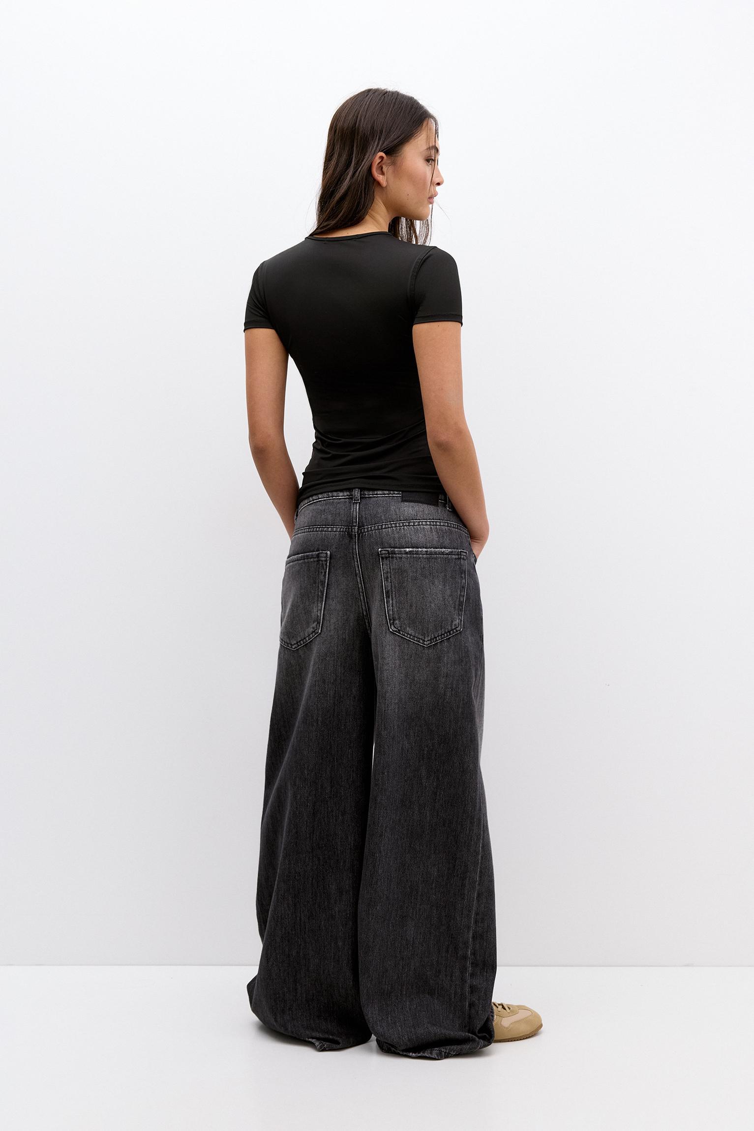 Short sleeve polyamide T-shirt Product Image