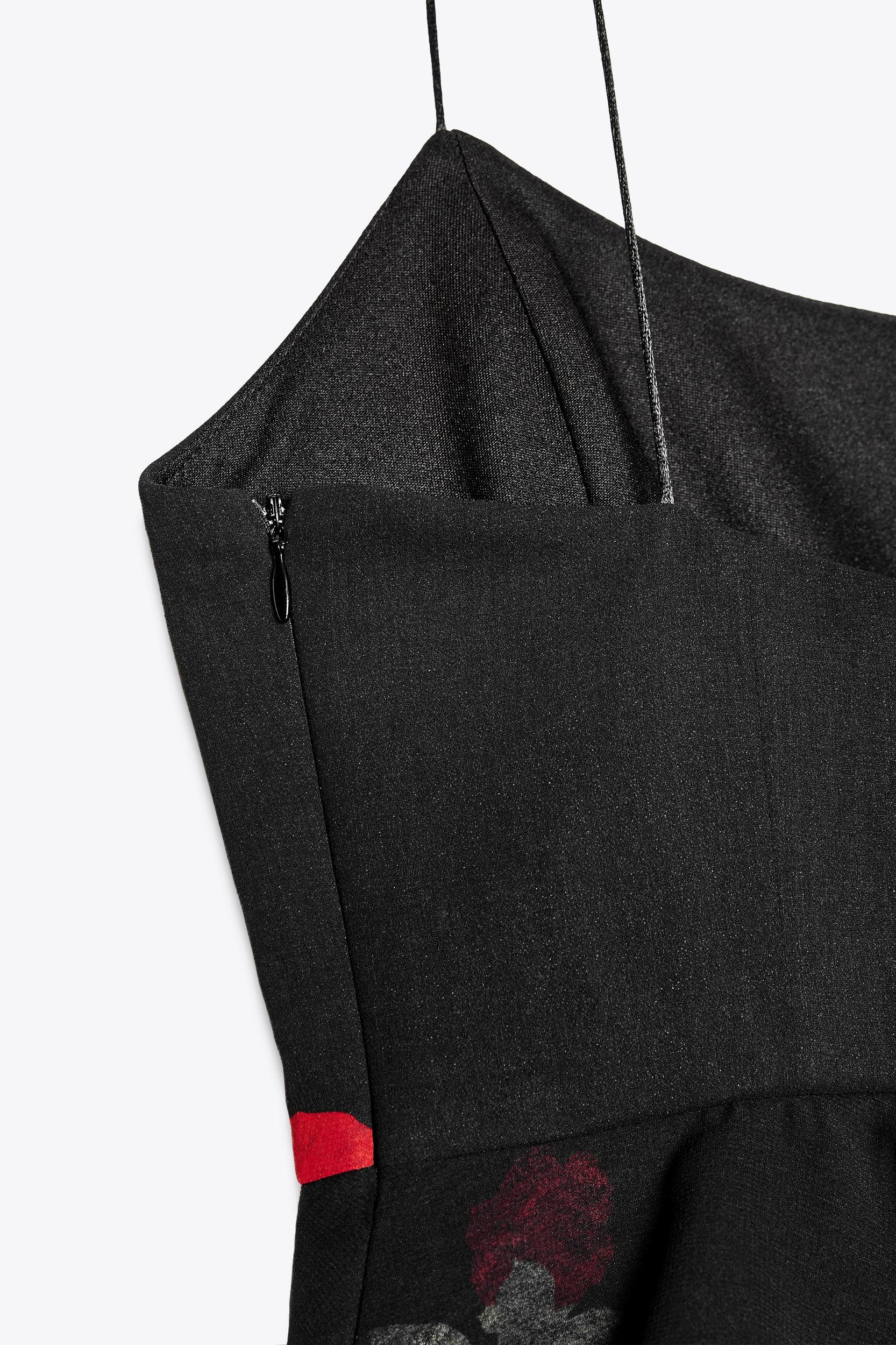 FLORAL PRINT RUFFLED TOP Product Image