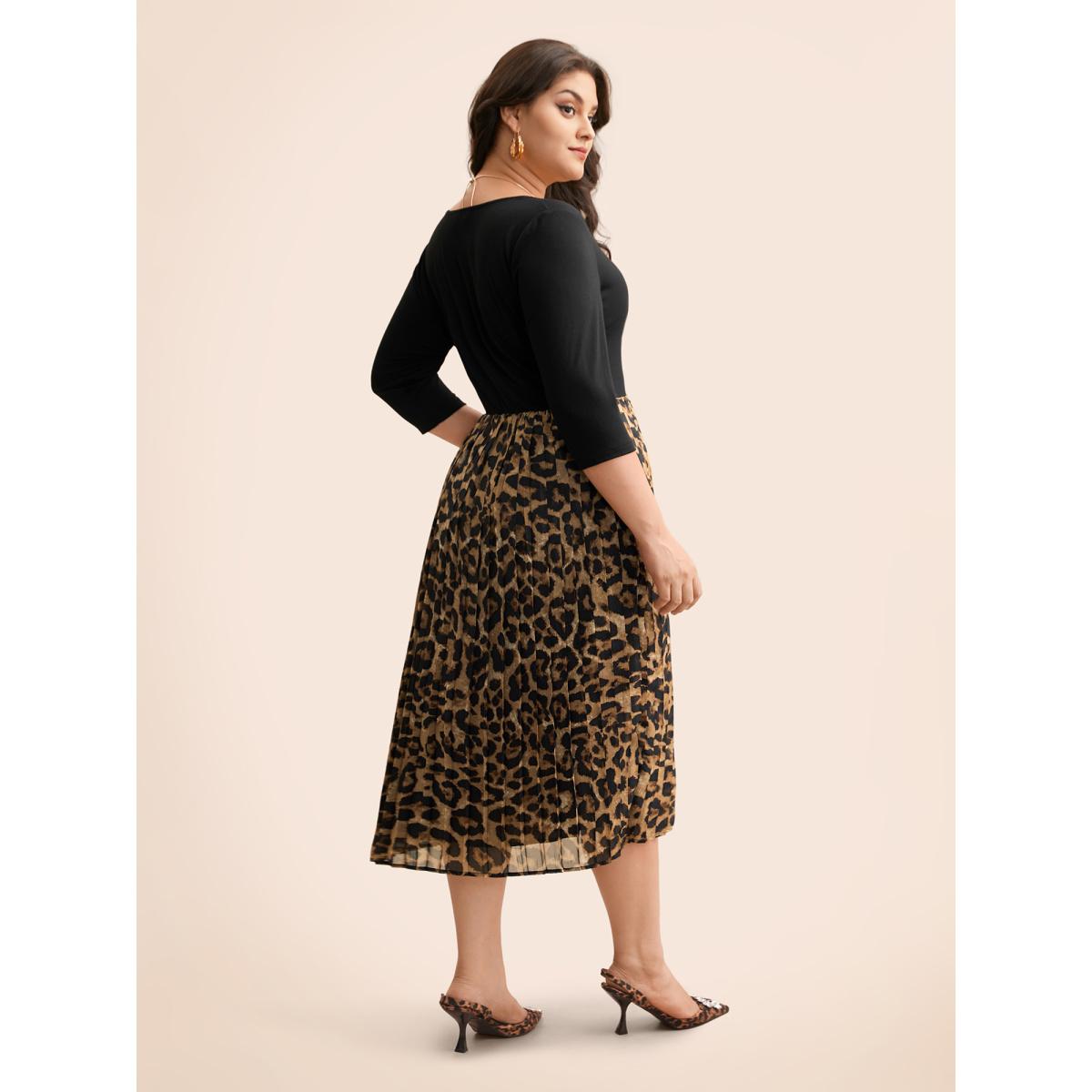 Plus Size V Neck Leopard Print Patchwork Dress Yellowishbrown Women Elegant Pleated V-neck Elbow-length sleeve Curvy BloomChic 18-20/2X Product Image