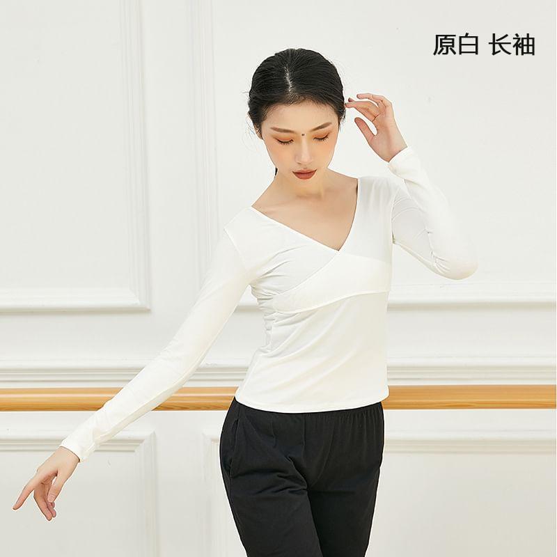 Long-Sleeve V-Neck Plain Dance T-Shirt Product Image