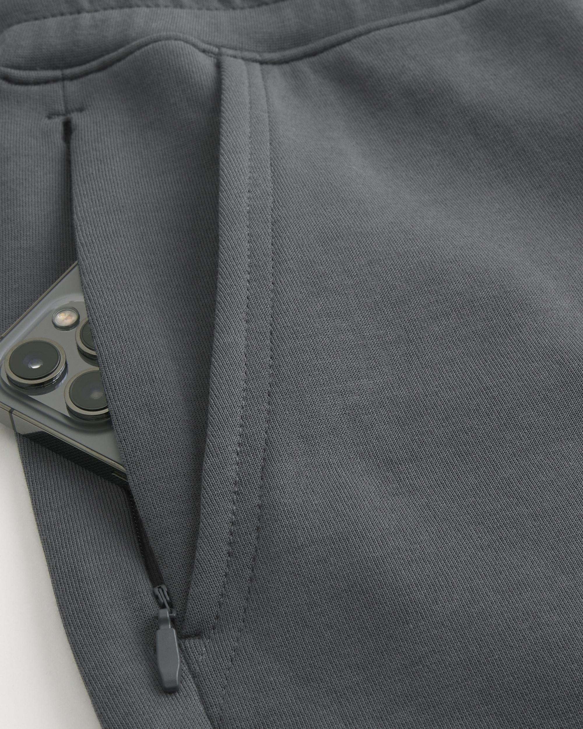 Relaxed Cooling Sweatpants Product Image