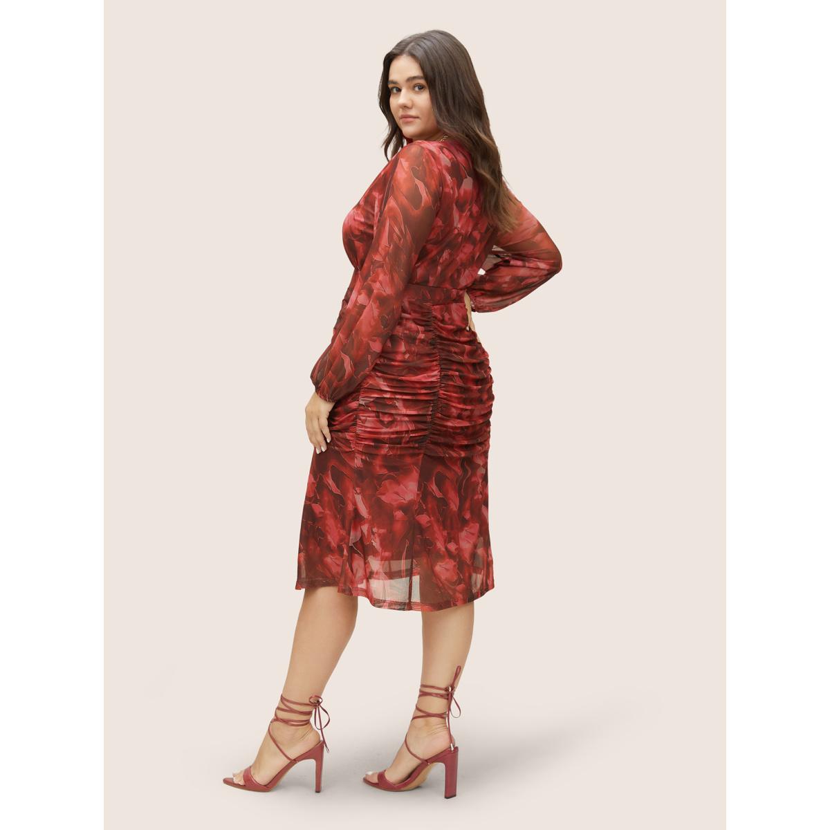 Plus Size Floral Print Pocket Ruched Hem Dress Raspberry Women Elegant Gathered V-neck Long Sleeve Curvy Midi Dress BloomChic 22-24/3X Product Image