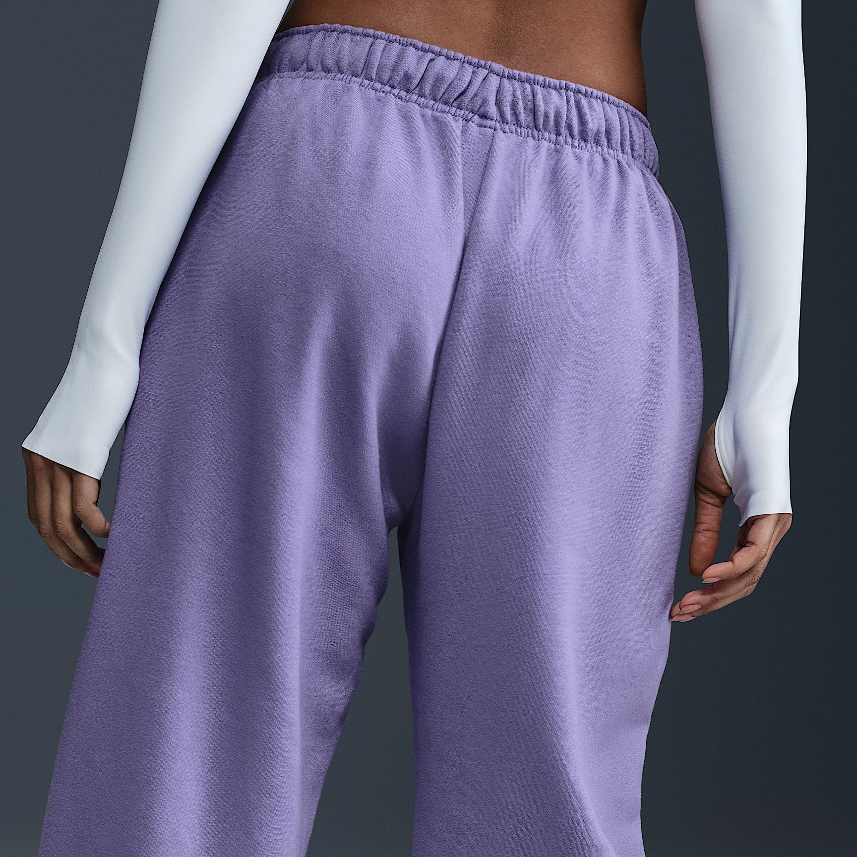 Womens Nike Sportswear Club Fleece Mid-Rise Oversized Sweatpants Product Image