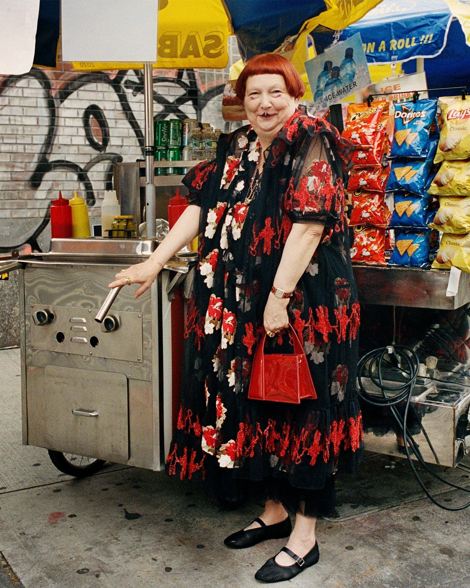 DREAMING BLACK MULTI Female Product Image