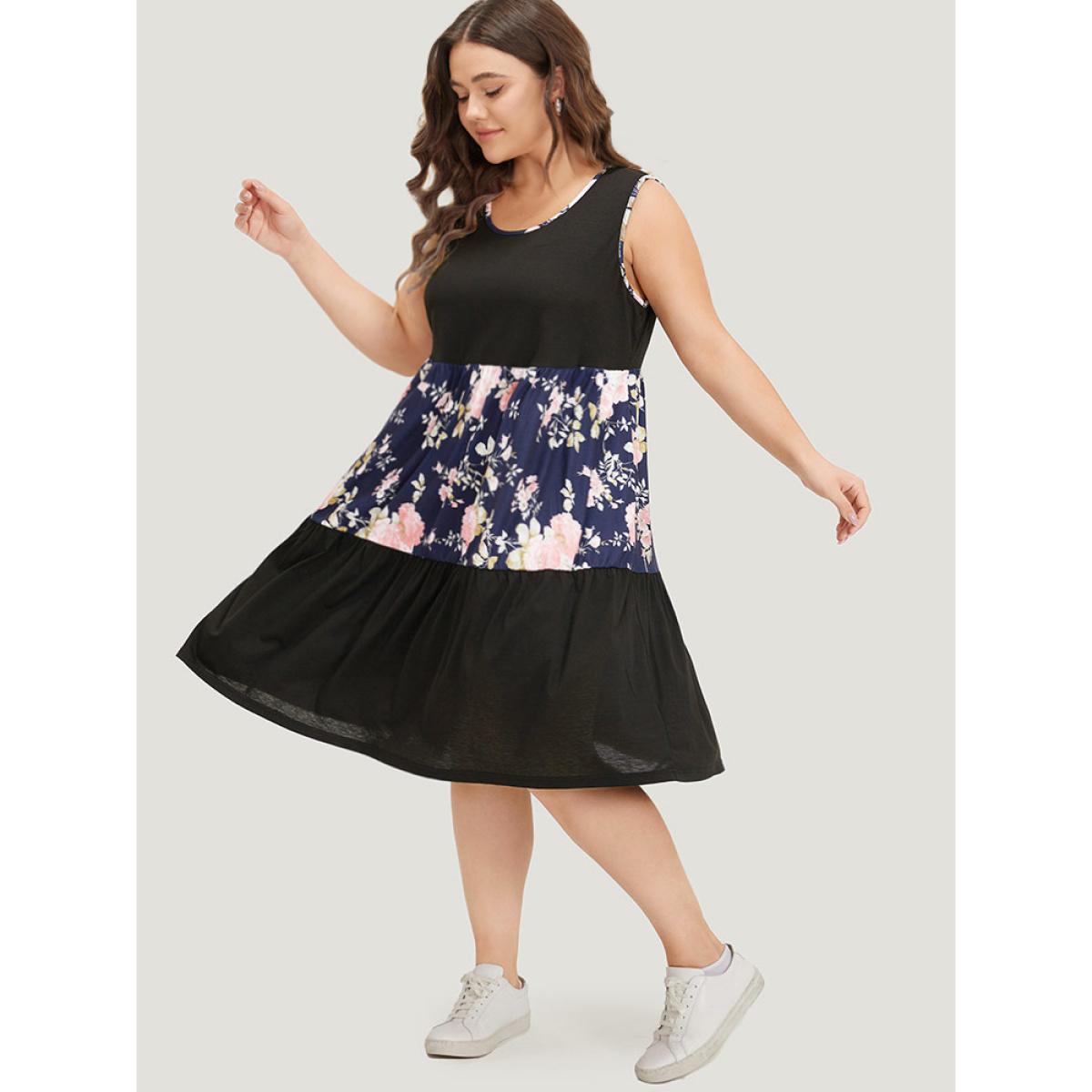Plus Size Supersoft Essentials Floral Print Patchwork Pocket Tank Dress Black Women Casual Plain Round Neck Sleeveless Curvy Midi Dress BloomChic 26/4X Product Image