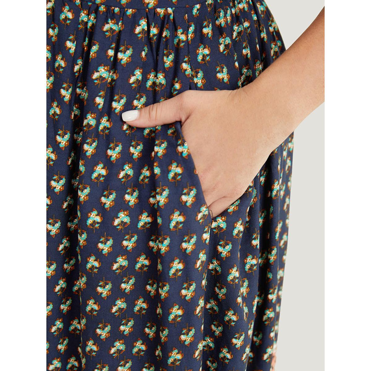 Plus Size Bandana Print Shirred Puff Sleeve Pocket Wrap Empire Waist Dress Indigo Women Vacation Wrap V-neck Short sleeve Curvy Midi Dress BloomChic 28/5X Product Image