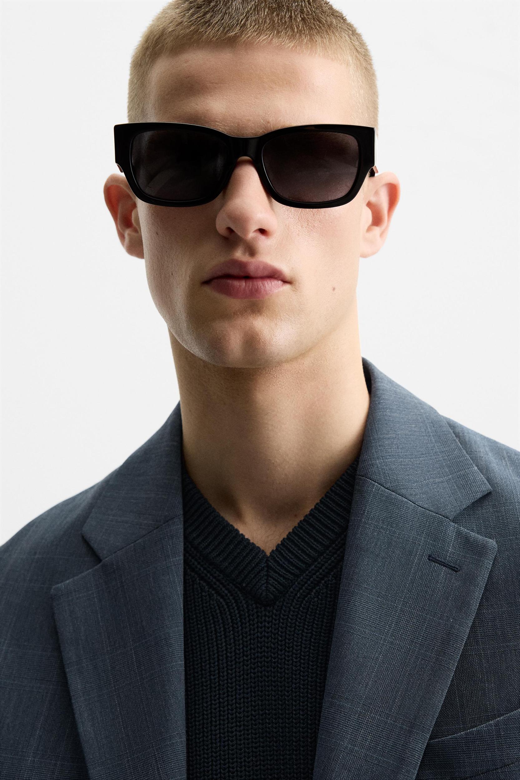 PLAID SUIT JACKET Product Image