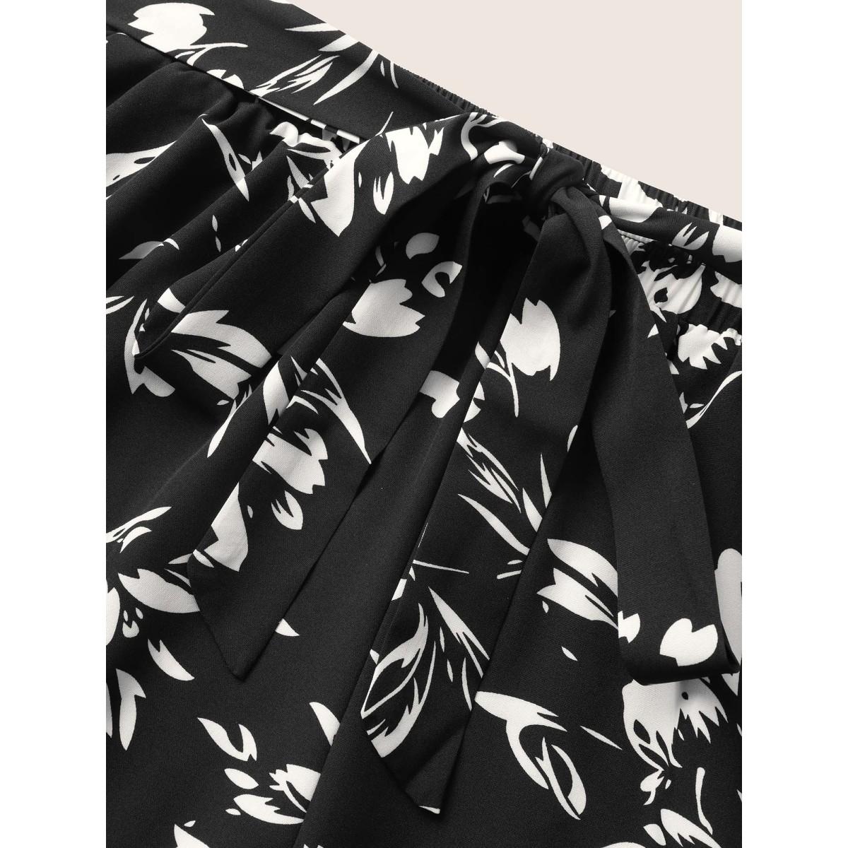Plus Size Silhouette Floral Print Tie Knot Wide Leg Pants Women Black Casual Wide Leg Mid Rise Everyday Pants BloomChic 14-16/1X Product Image